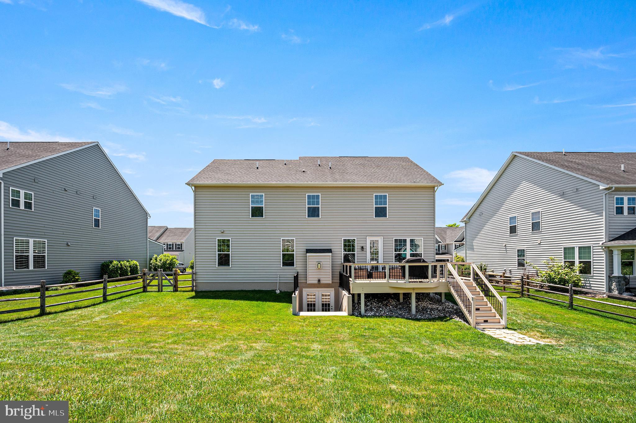 RUSTIN WALK - Residential
