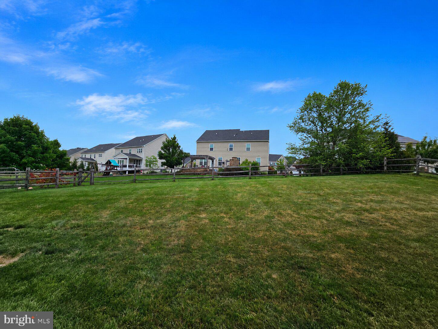 RUSTIN WALK - Residential