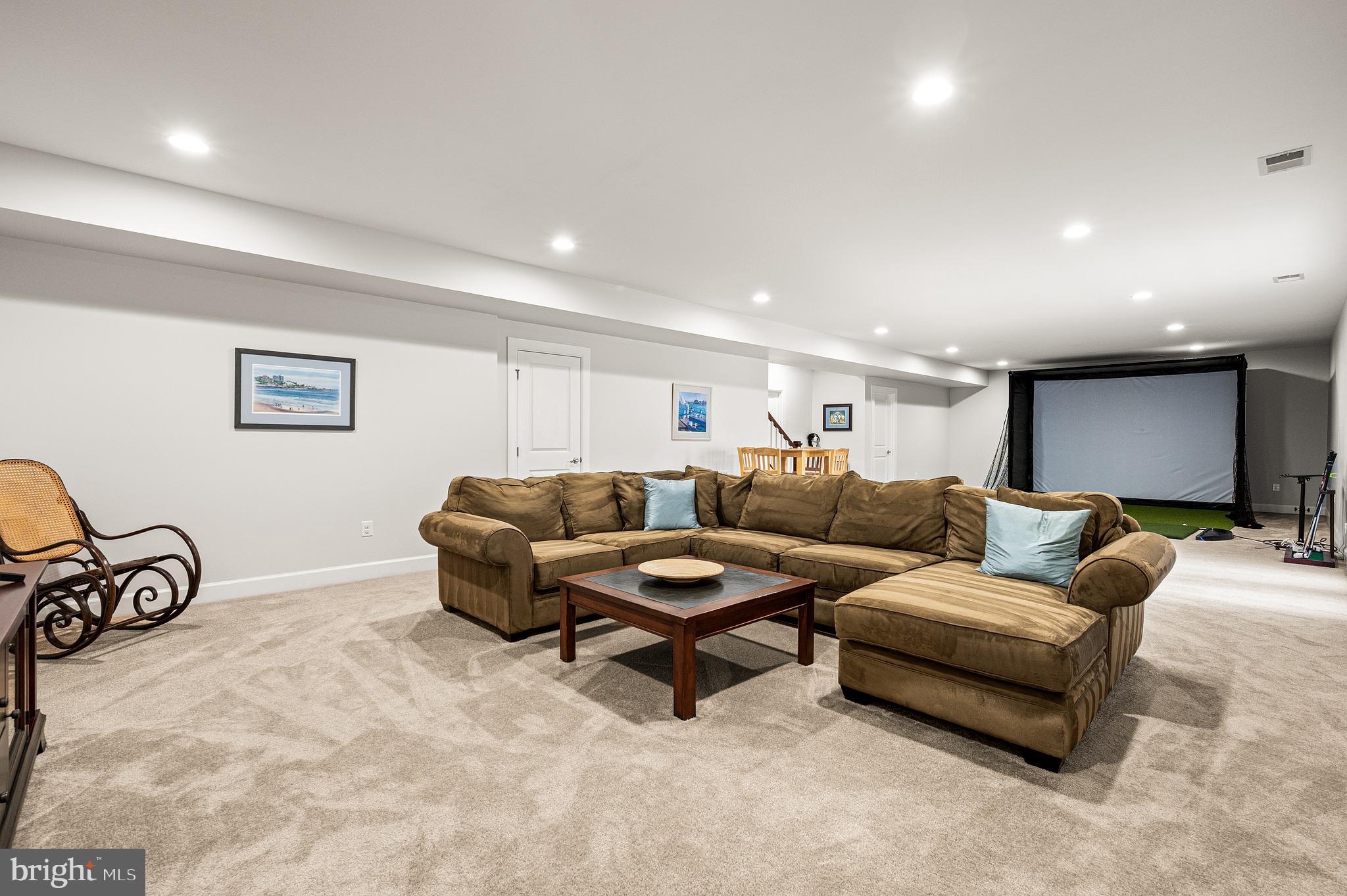 RUSTIN WALK - Residential