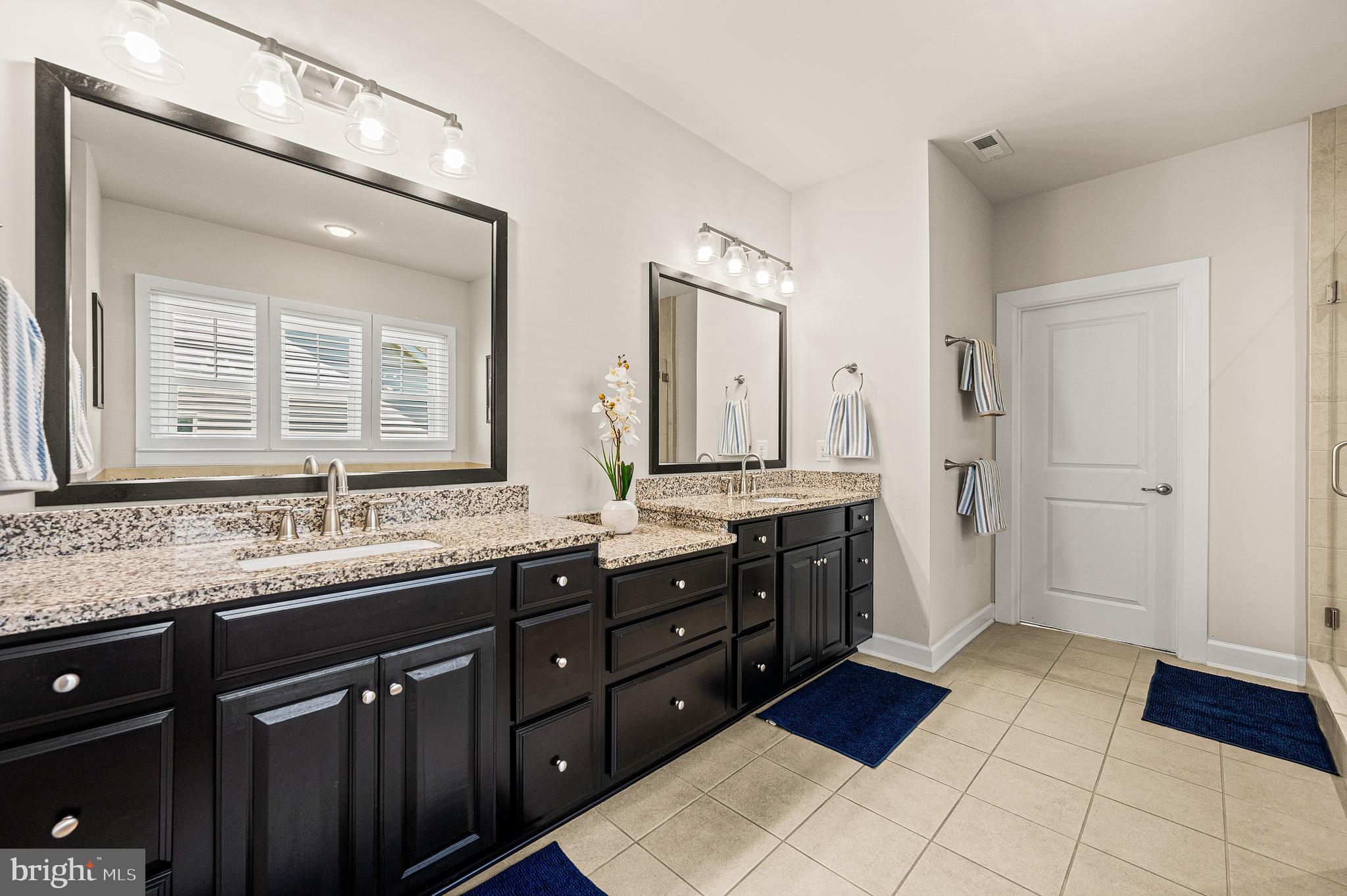 RUSTIN WALK - Residential