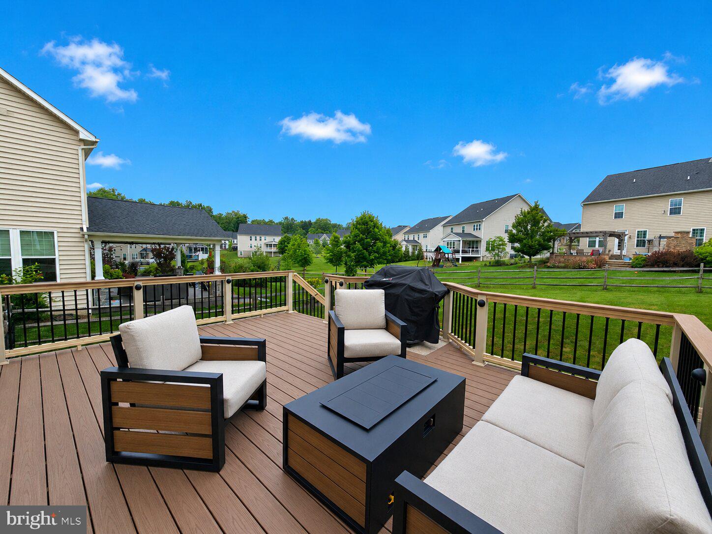 RUSTIN WALK - Residential