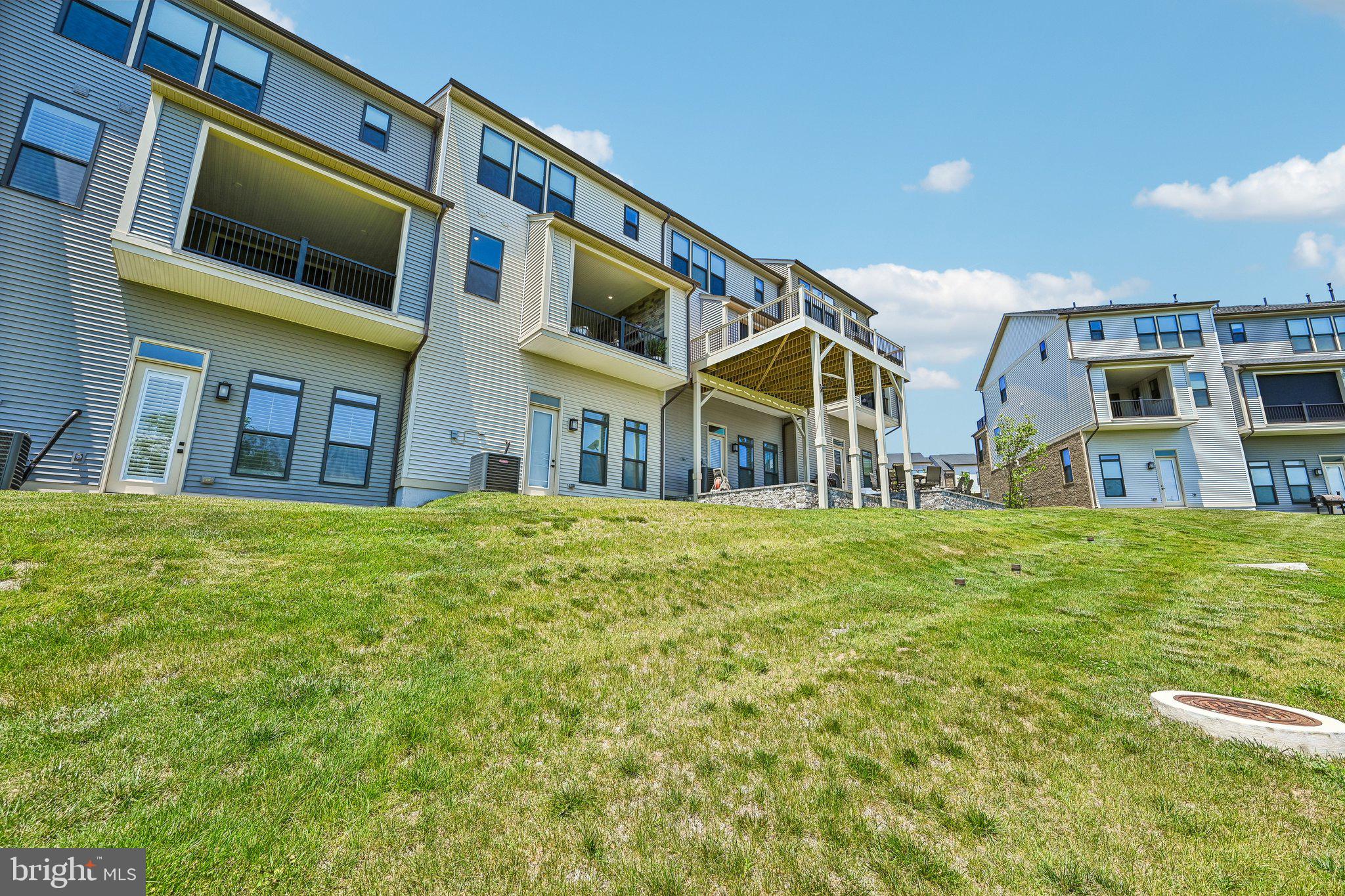 LONGVIEW RIDGE - Residential