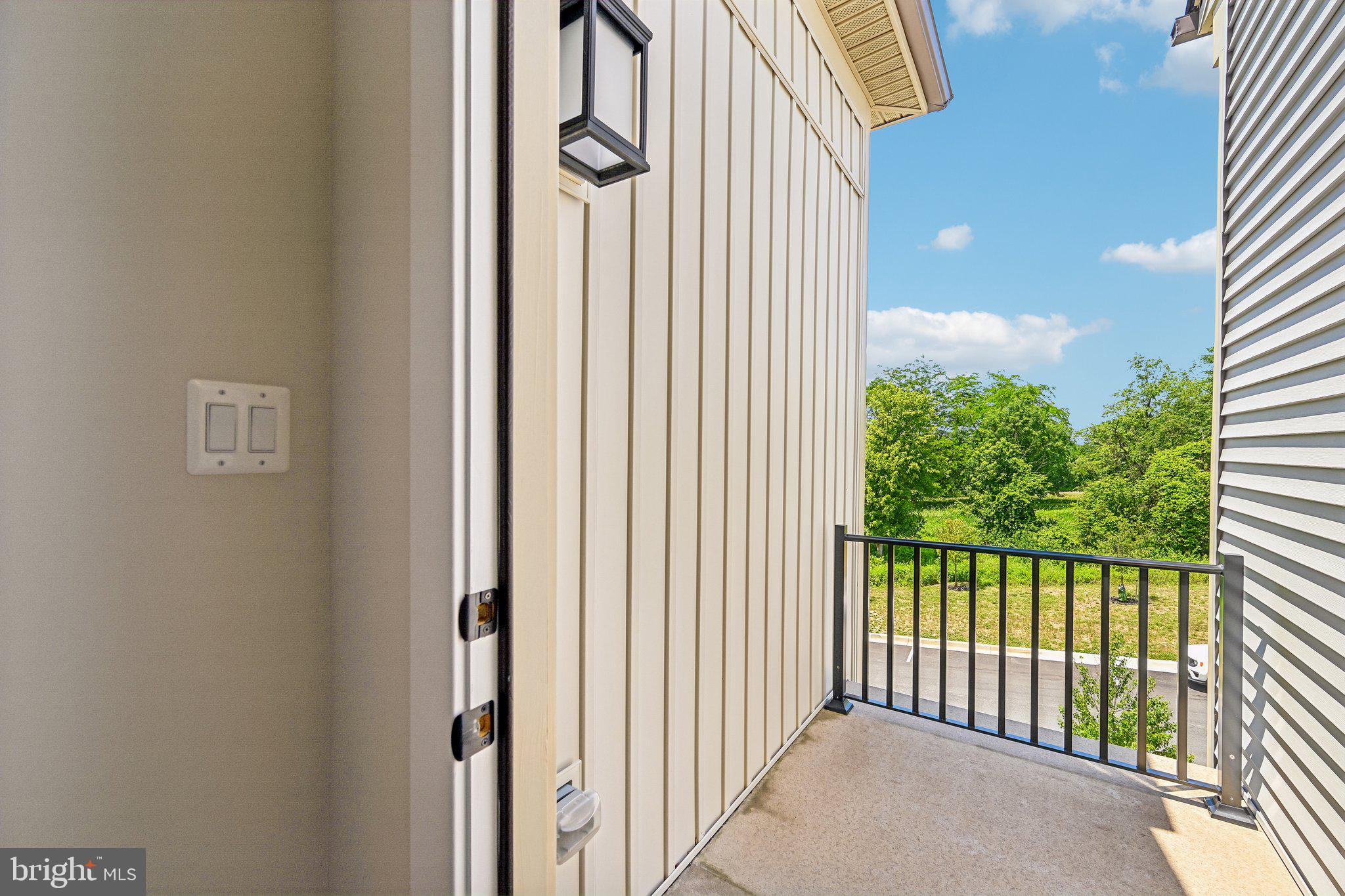 LONGVIEW RIDGE - Residential