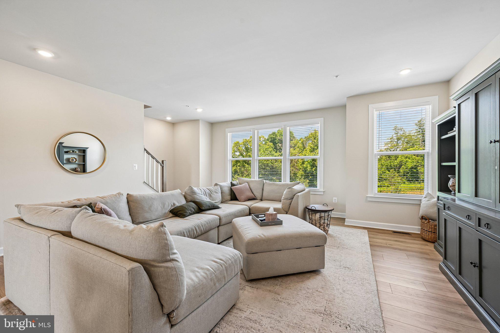 LONGVIEW RIDGE - Residential