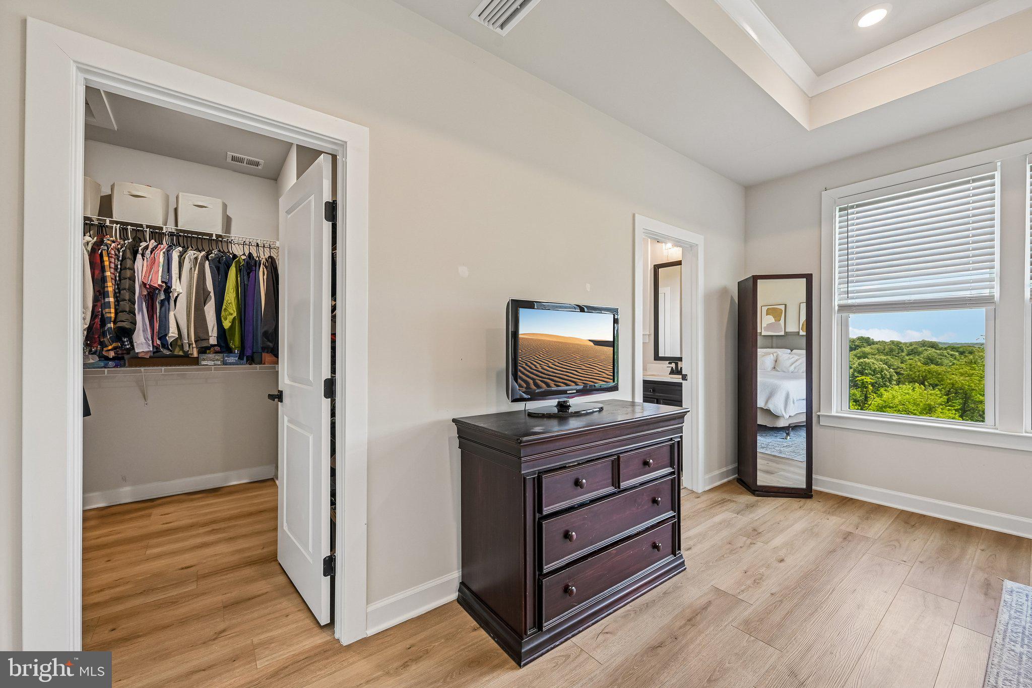LONGVIEW RIDGE - Residential