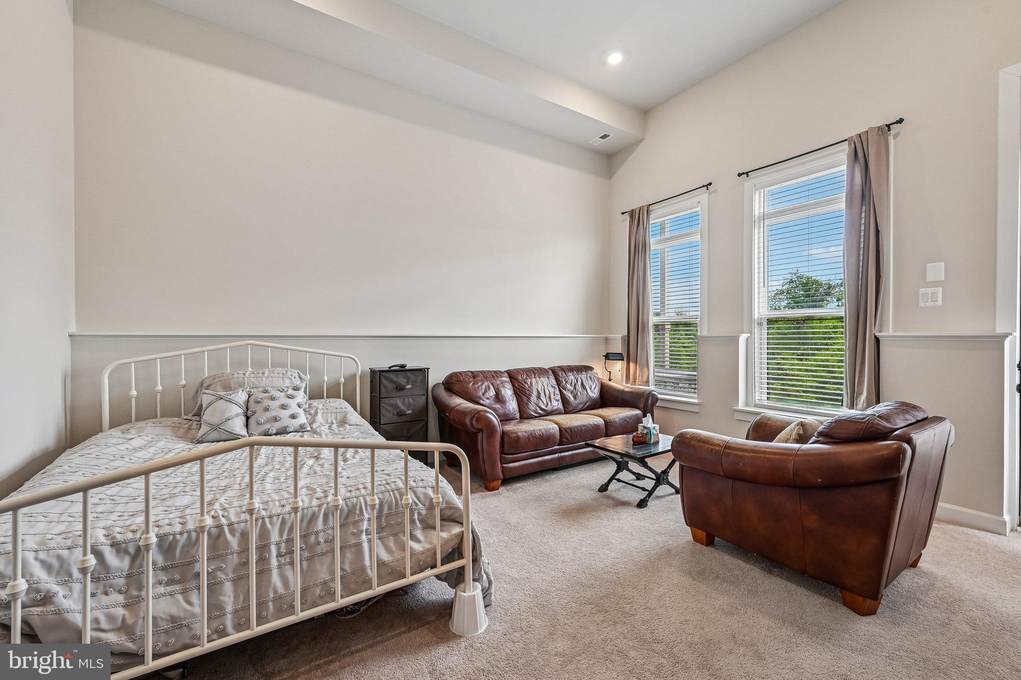 LONGVIEW RIDGE - Residential