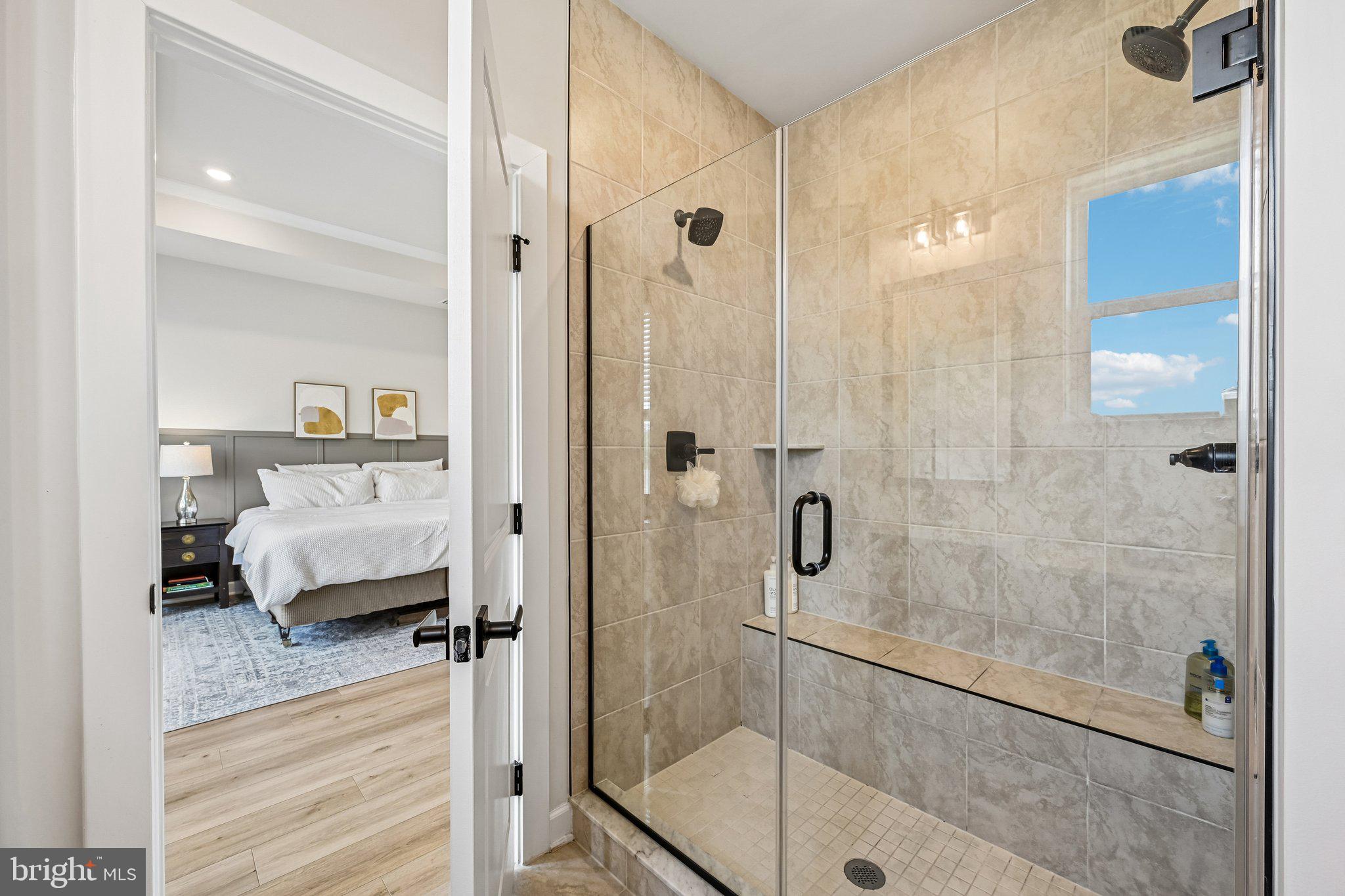 LONGVIEW RIDGE - Residential
