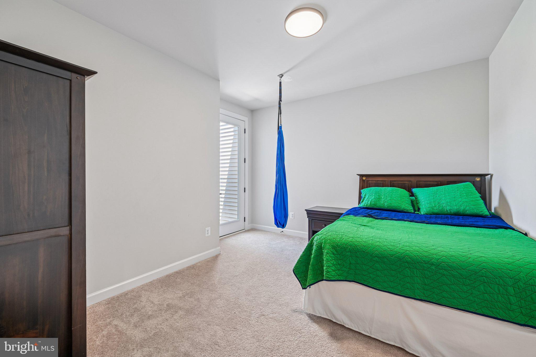 LONGVIEW RIDGE - Residential