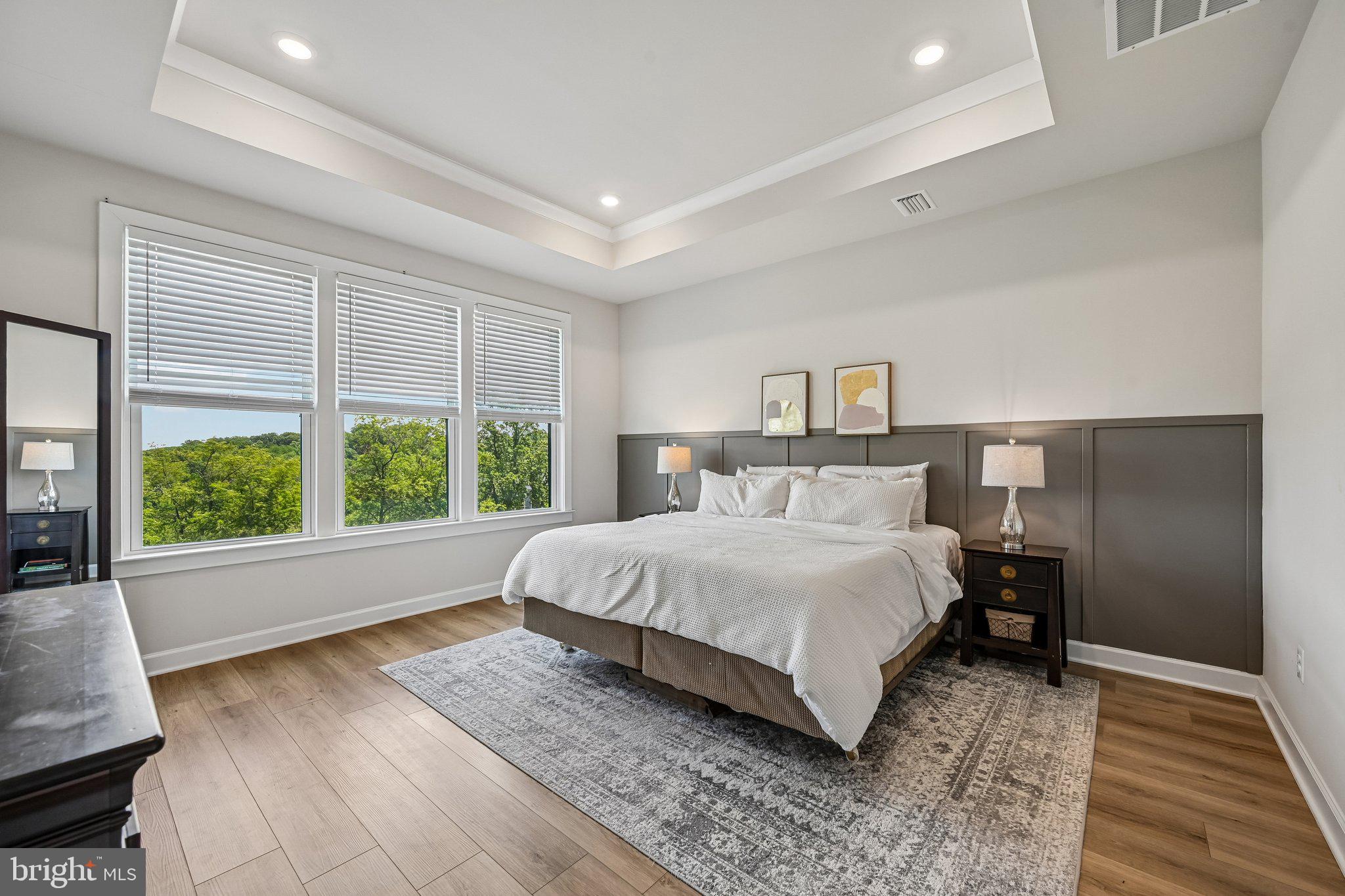 LONGVIEW RIDGE - Residential
