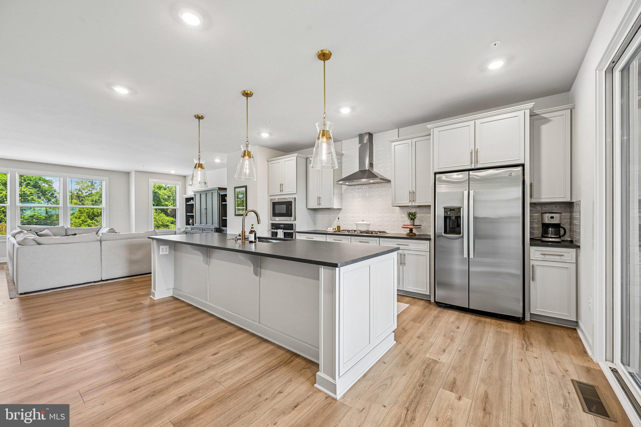 LONGVIEW RIDGE - Residential