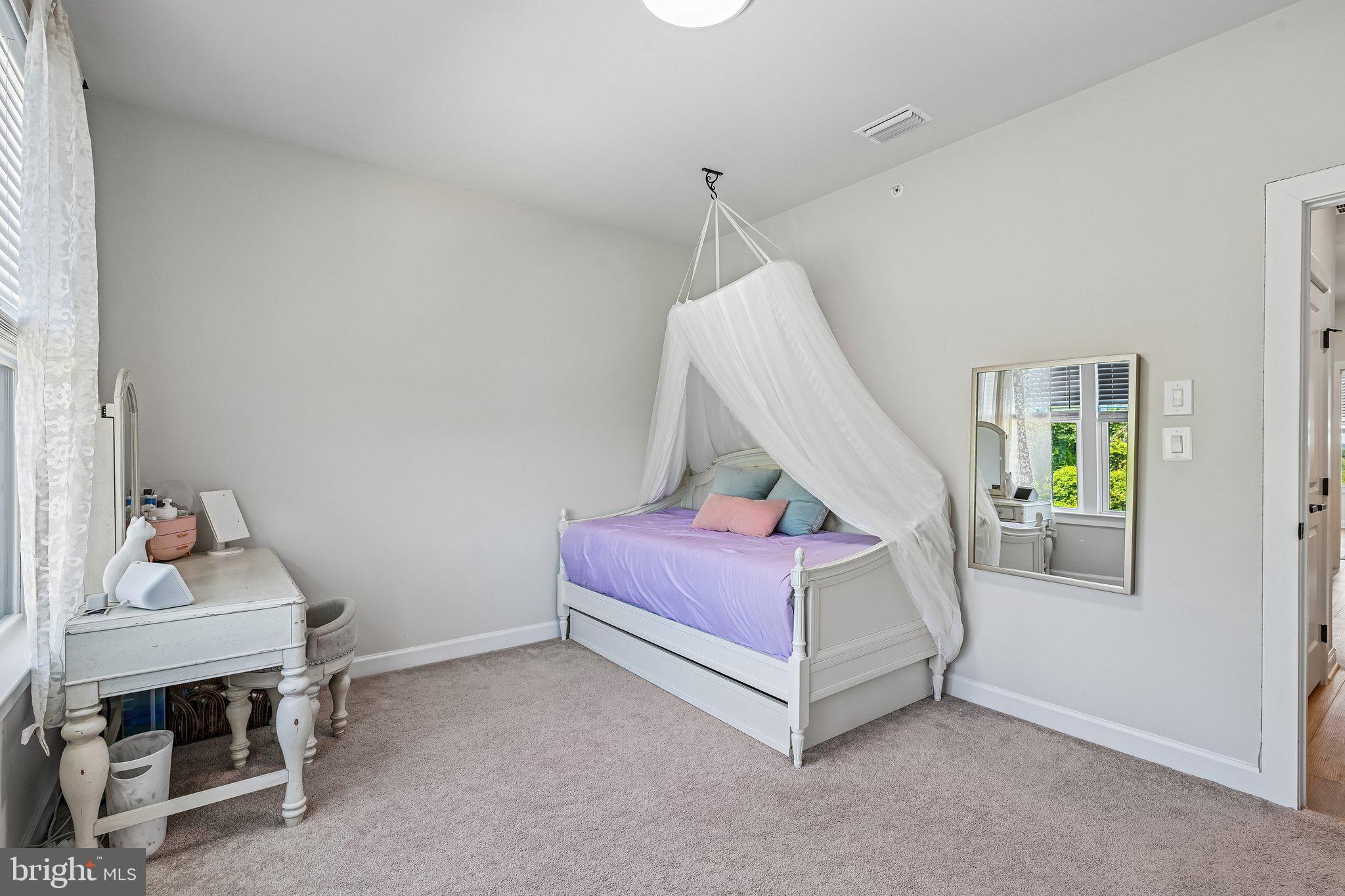 LONGVIEW RIDGE - Residential
