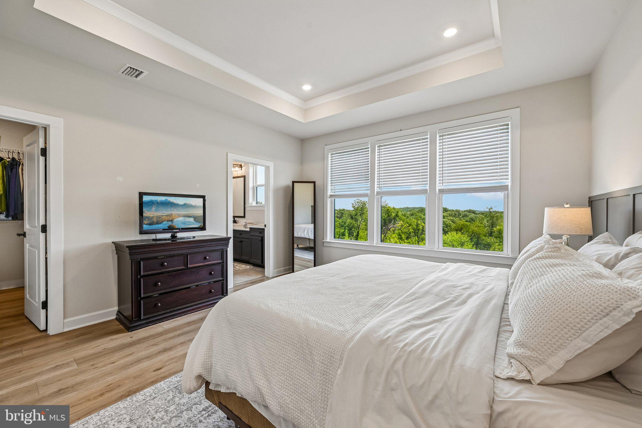 LONGVIEW RIDGE - Residential