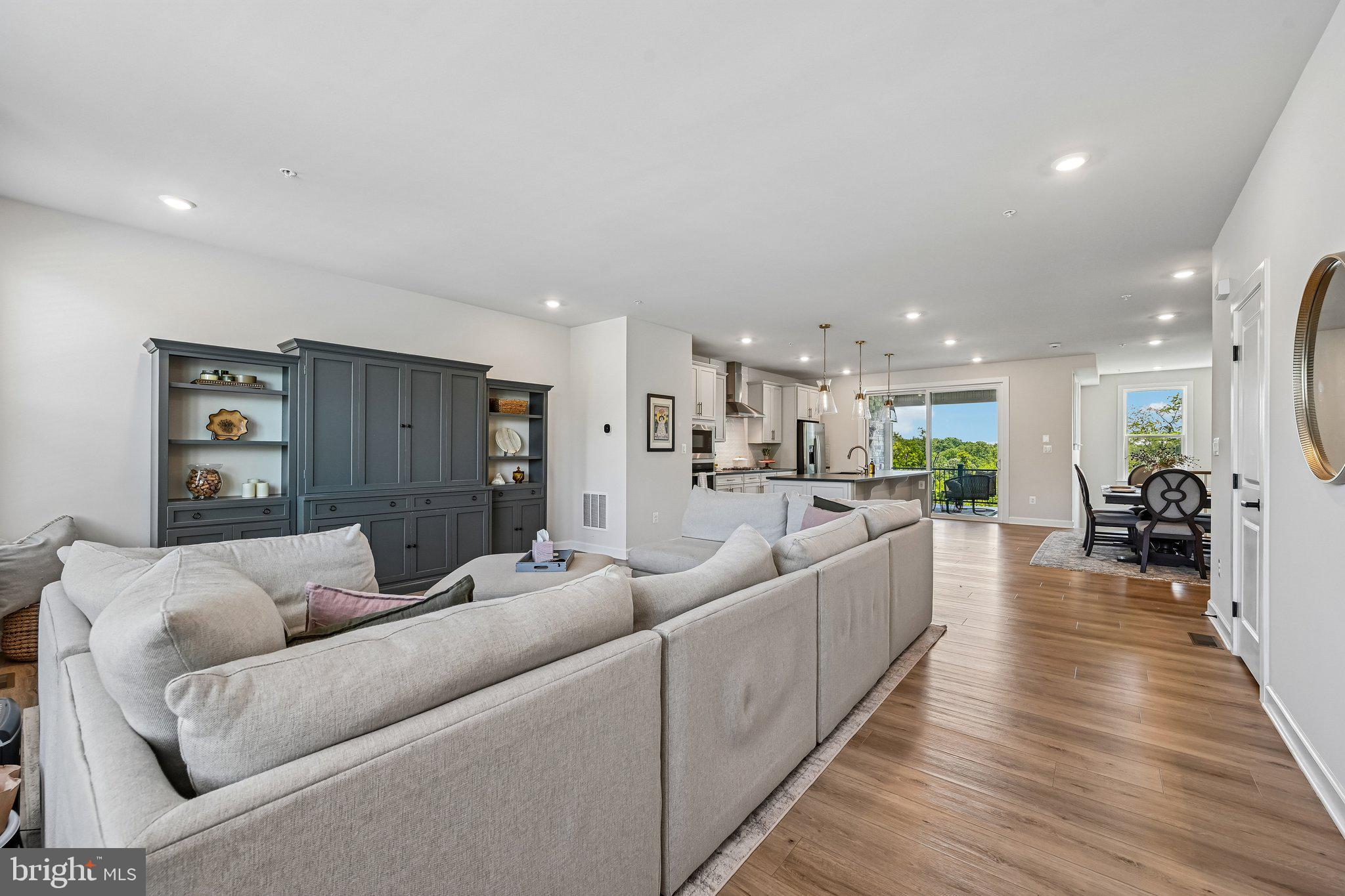 LONGVIEW RIDGE - Residential