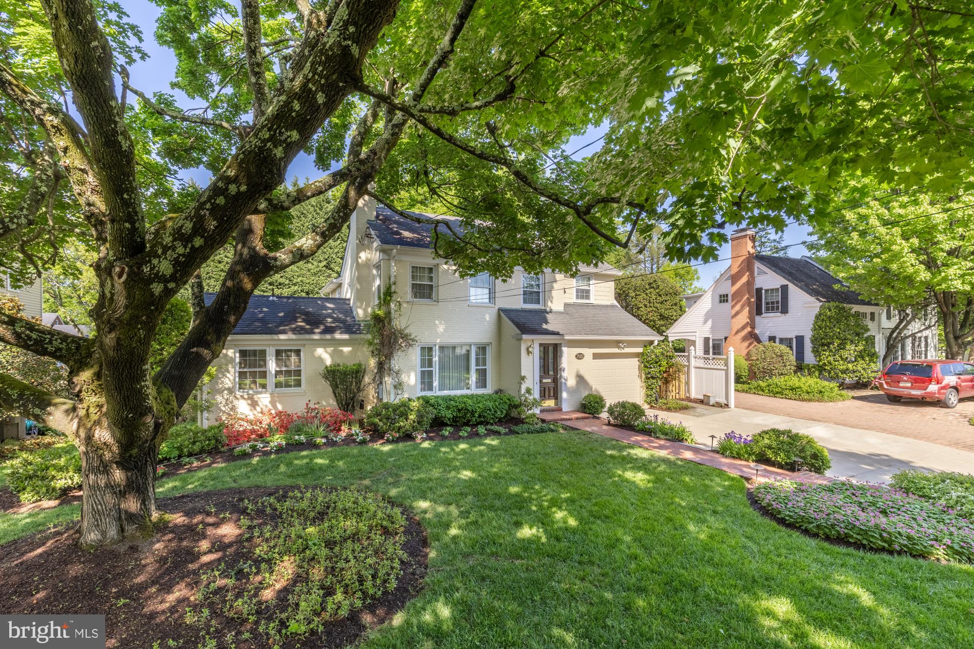 WHEATLEY HILLS - Residential