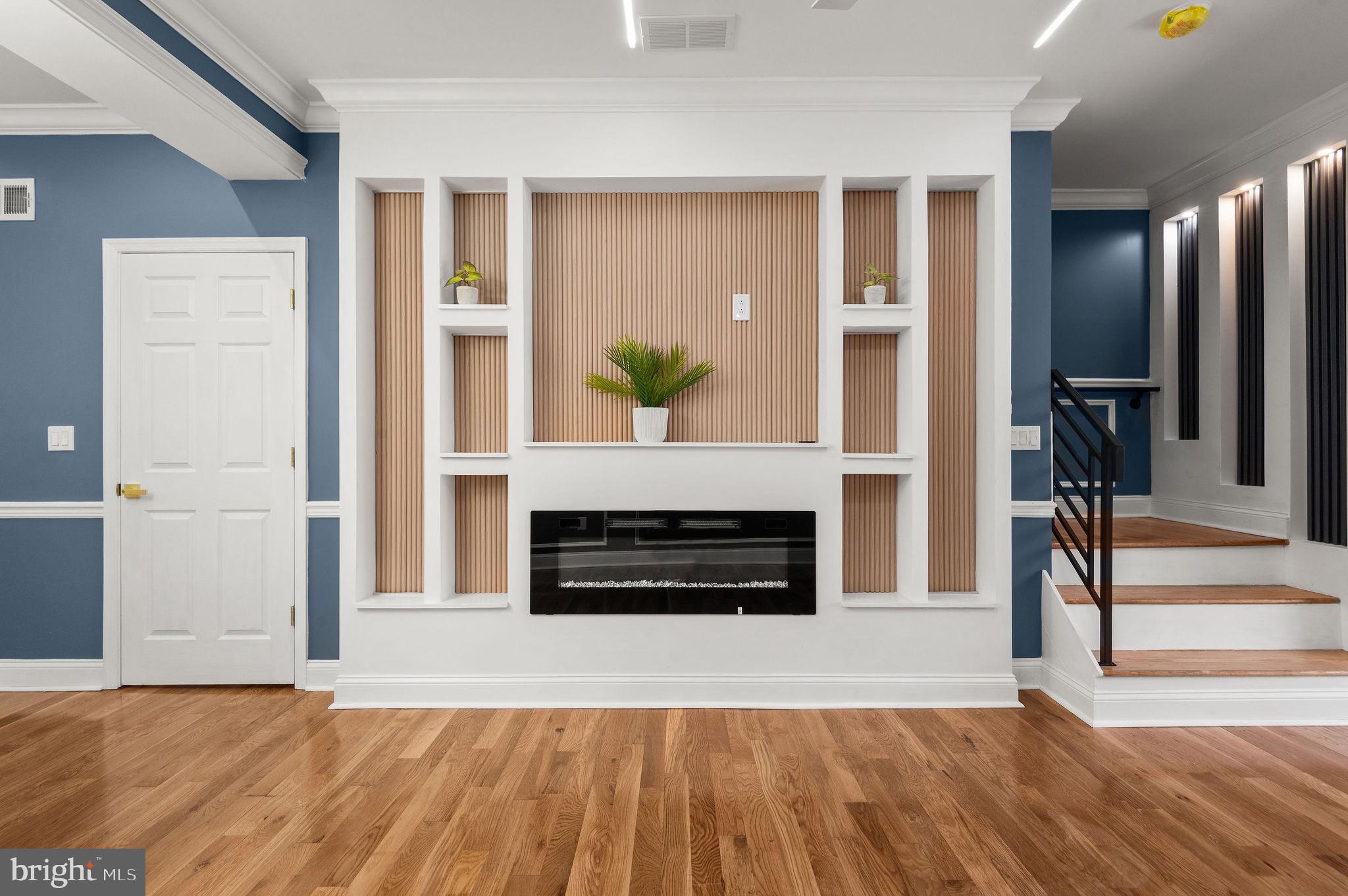 UNIVERSITY CITY - Residential