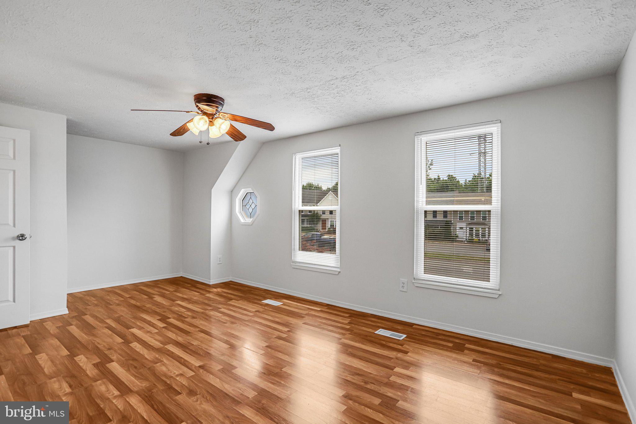 DOMINION VIEW - Residential