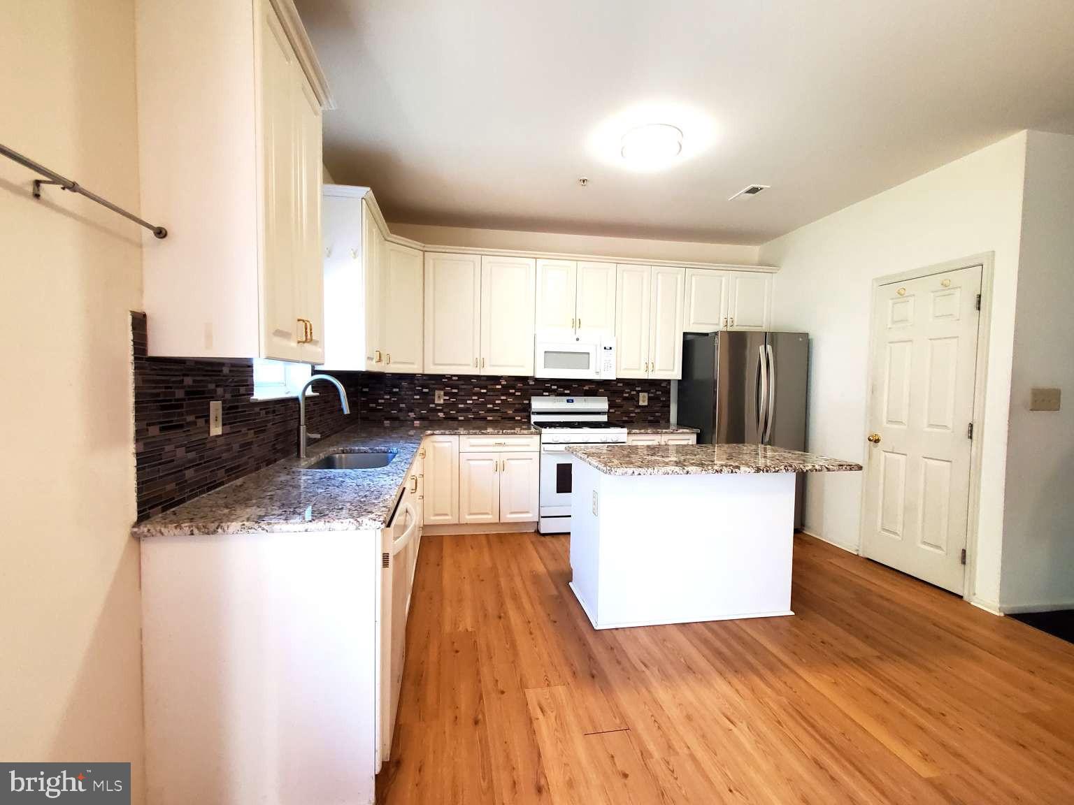 DEER CREEK - Residential
