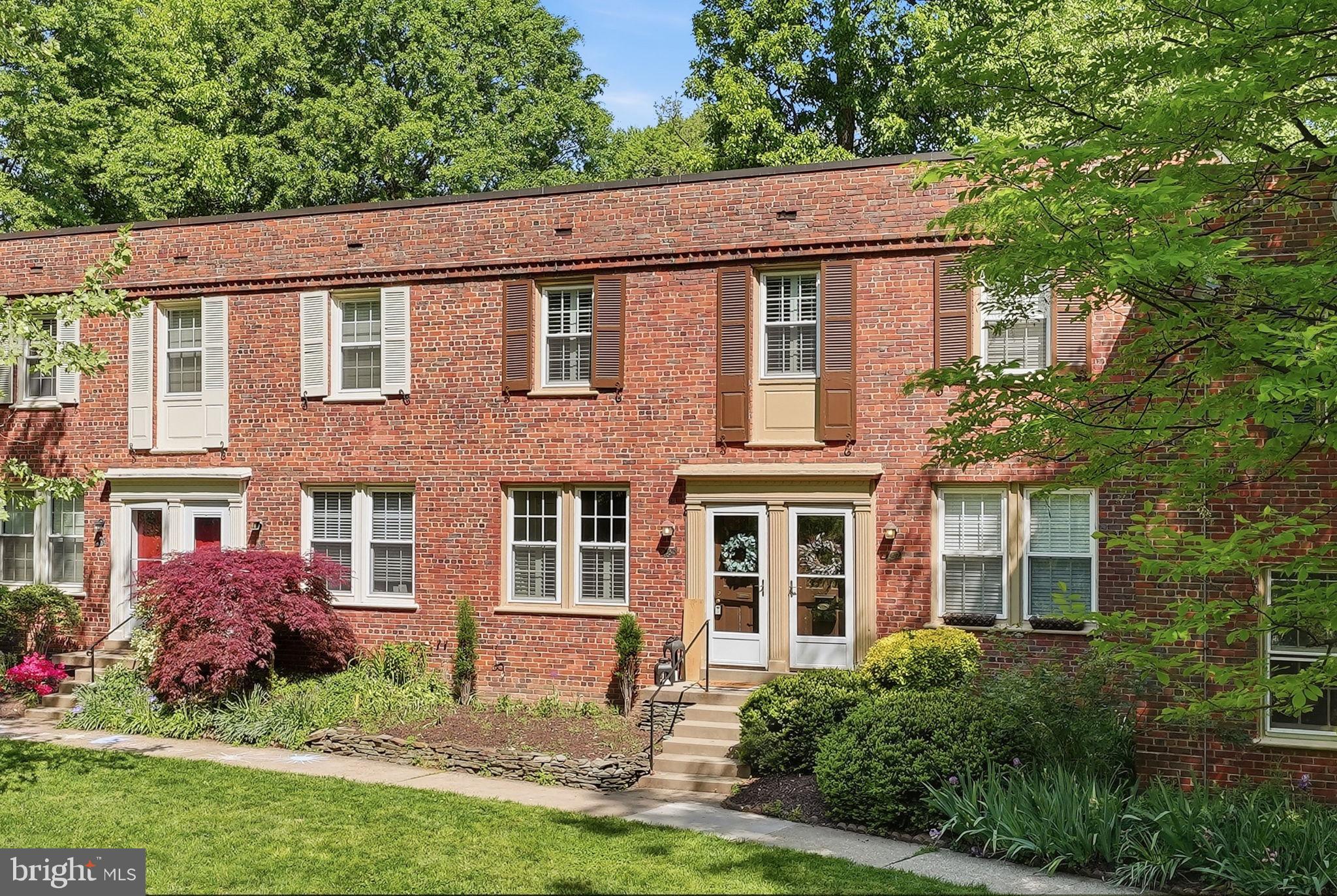 ARLINGTON VILLAGE - Residential