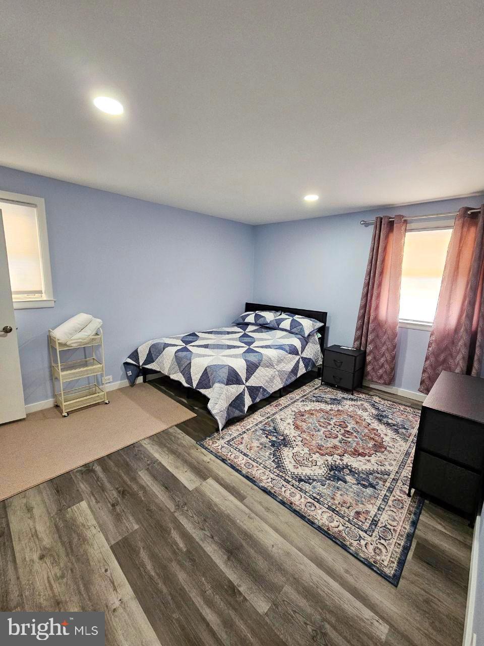 HOLME CIRCLE - Residential
