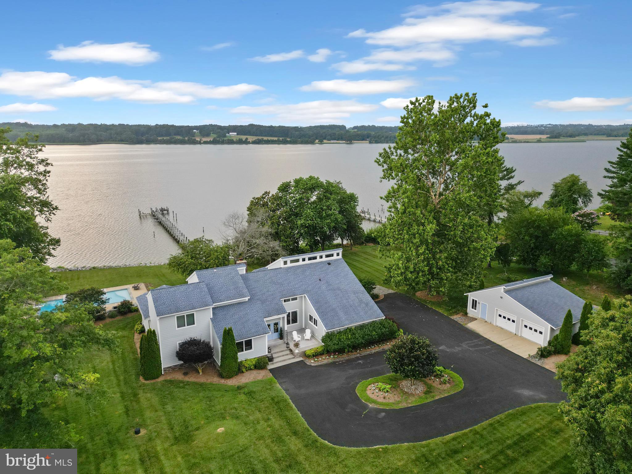 ABINGTON SHORES - Residential