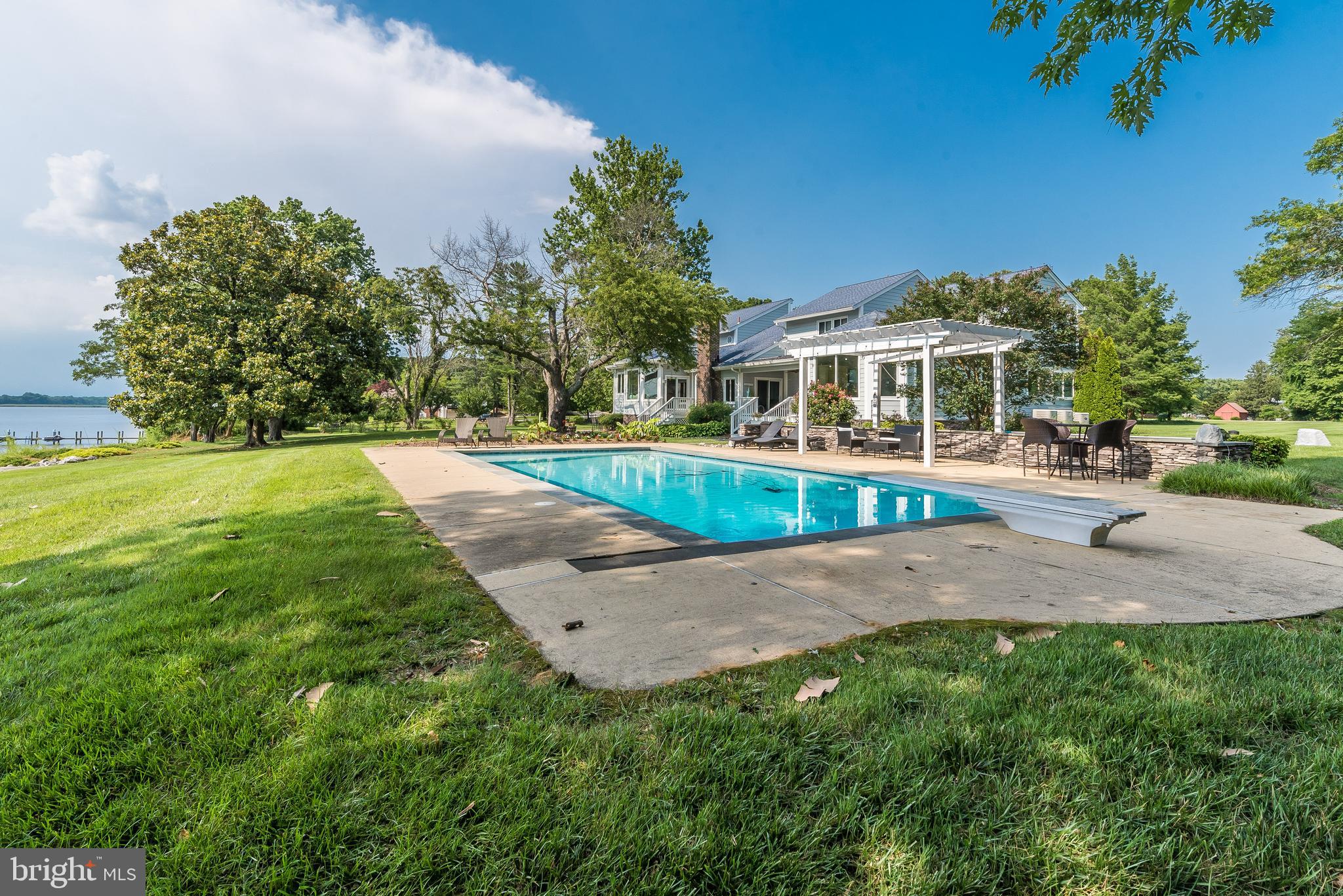 ABINGTON SHORES - Residential