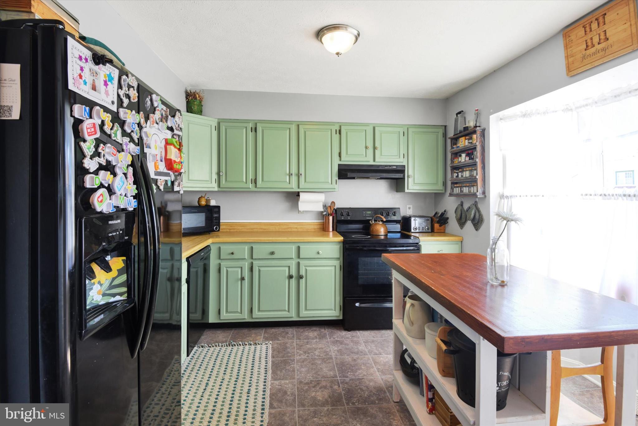 SMALL CROSSINGS - Residential