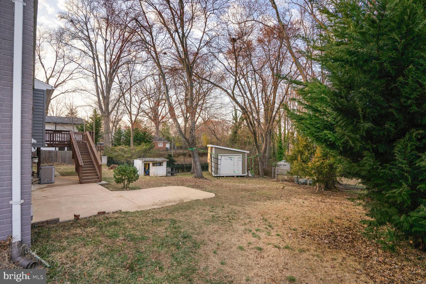 WHITE OAKS - Residential