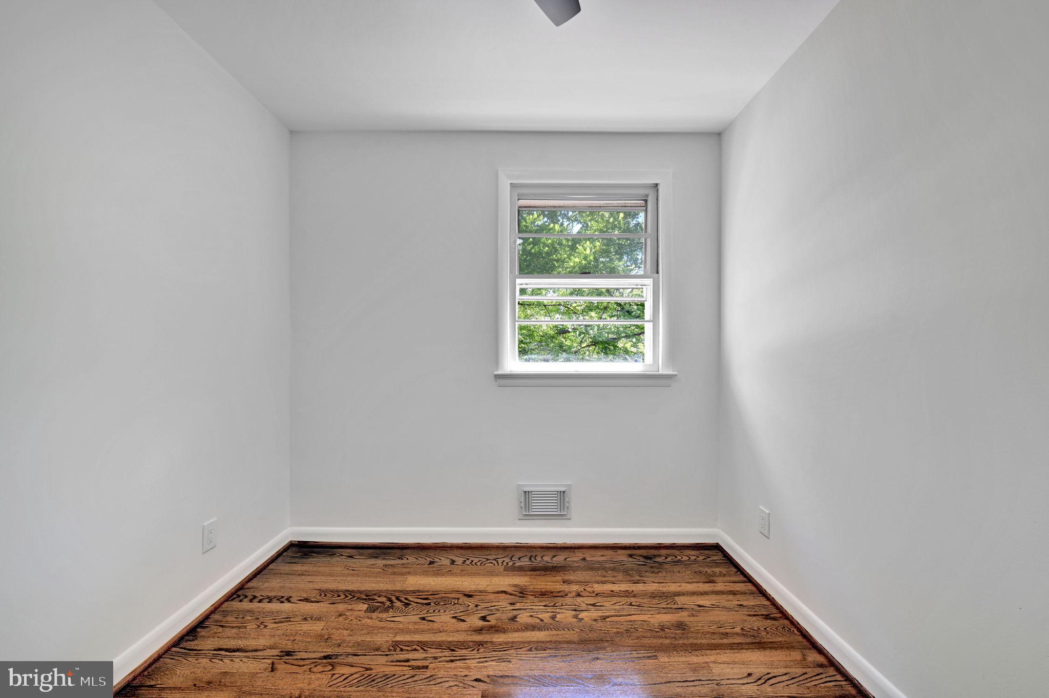 WALDON WOODS - Residential