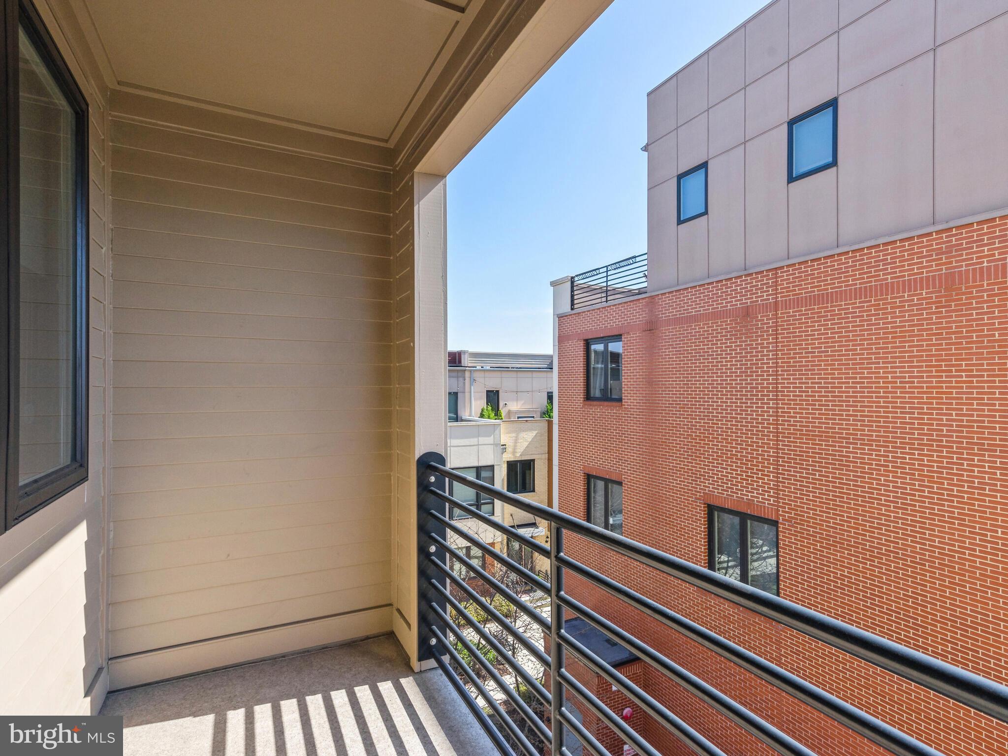 CAMBRIA SQUARE - Residential