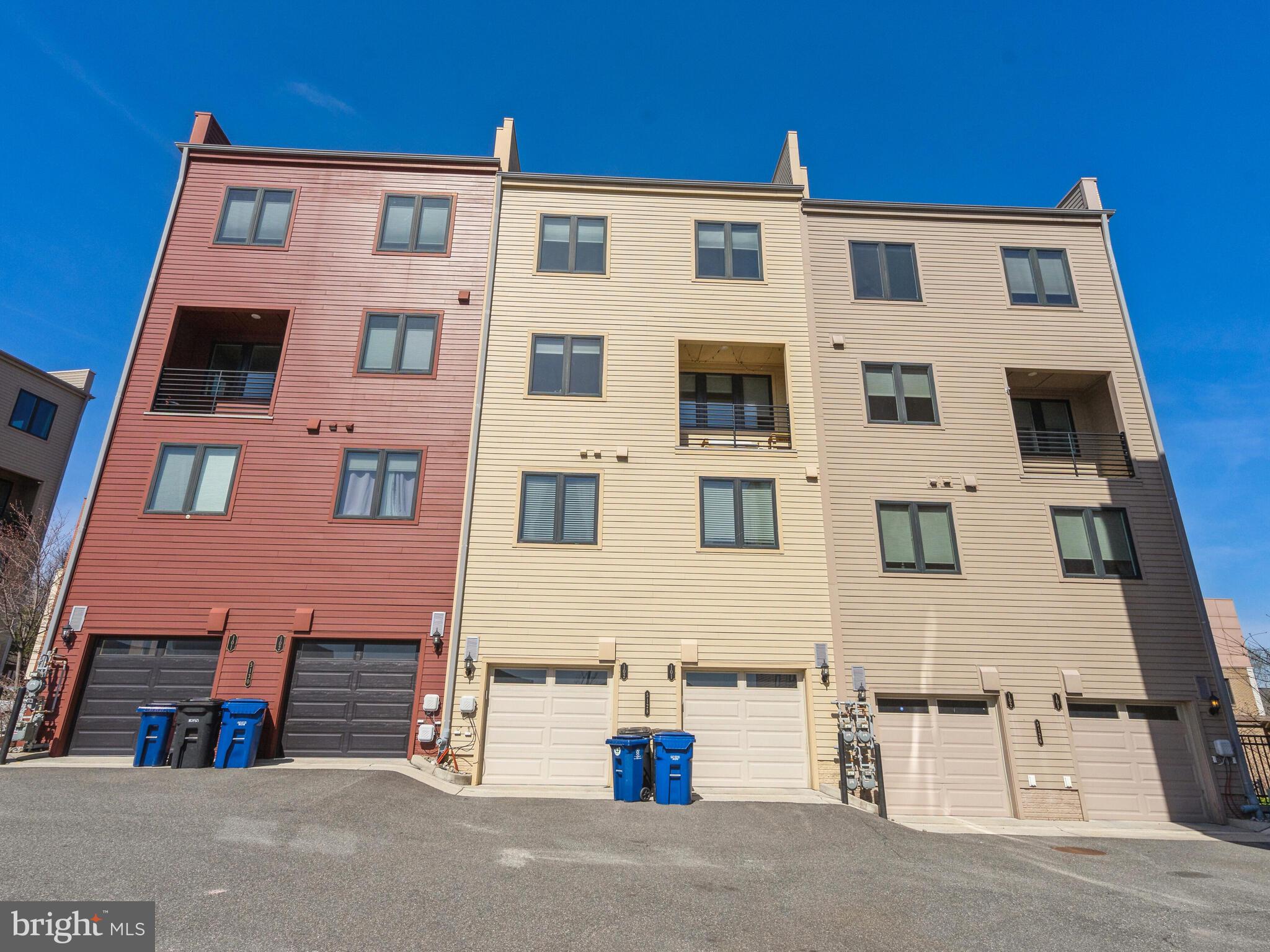 CAMBRIA SQUARE - Residential