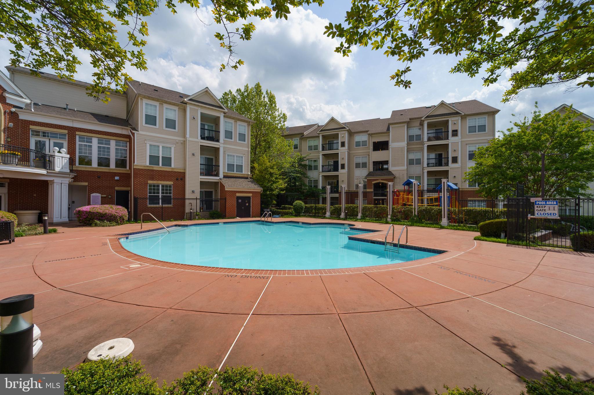 FAIRFAX RIDGE CONDOS - Residential Lease