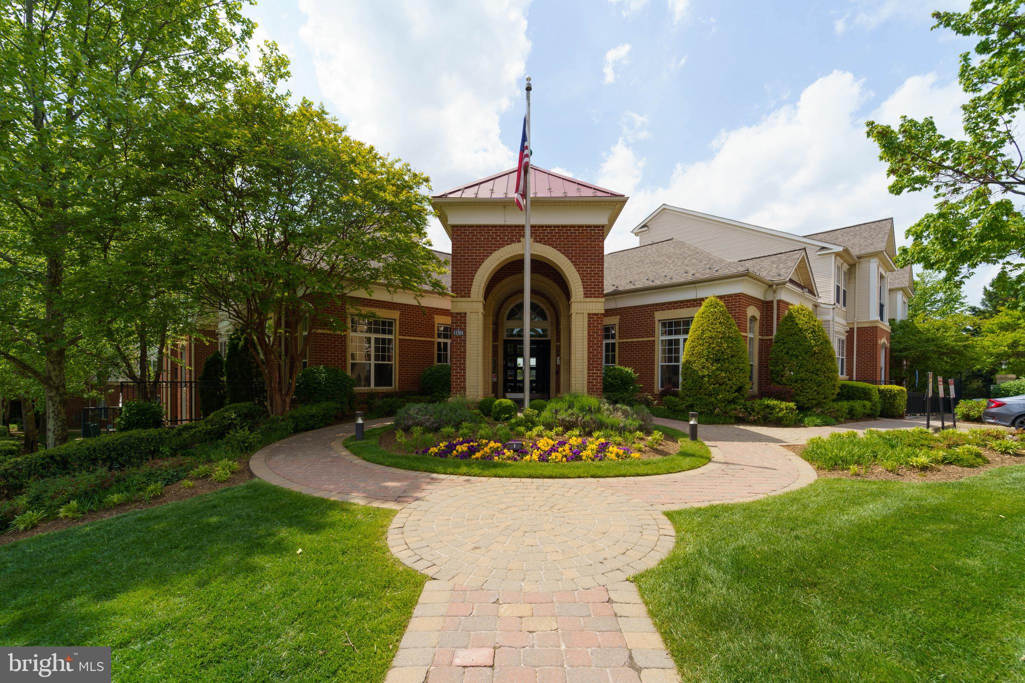 FAIRFAX RIDGE CONDOS - Residential Lease