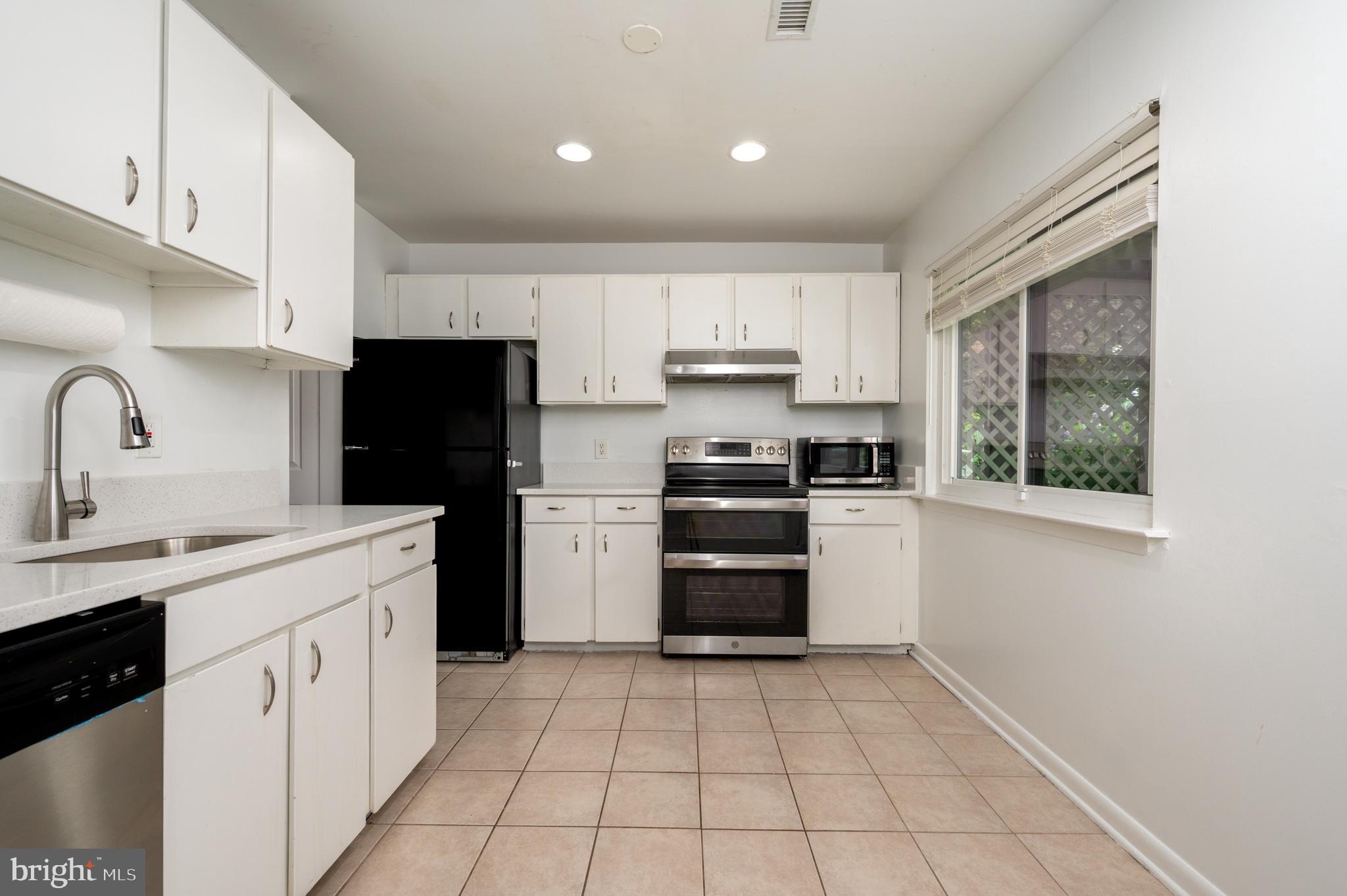 CEDAR RIDGE - Residential
