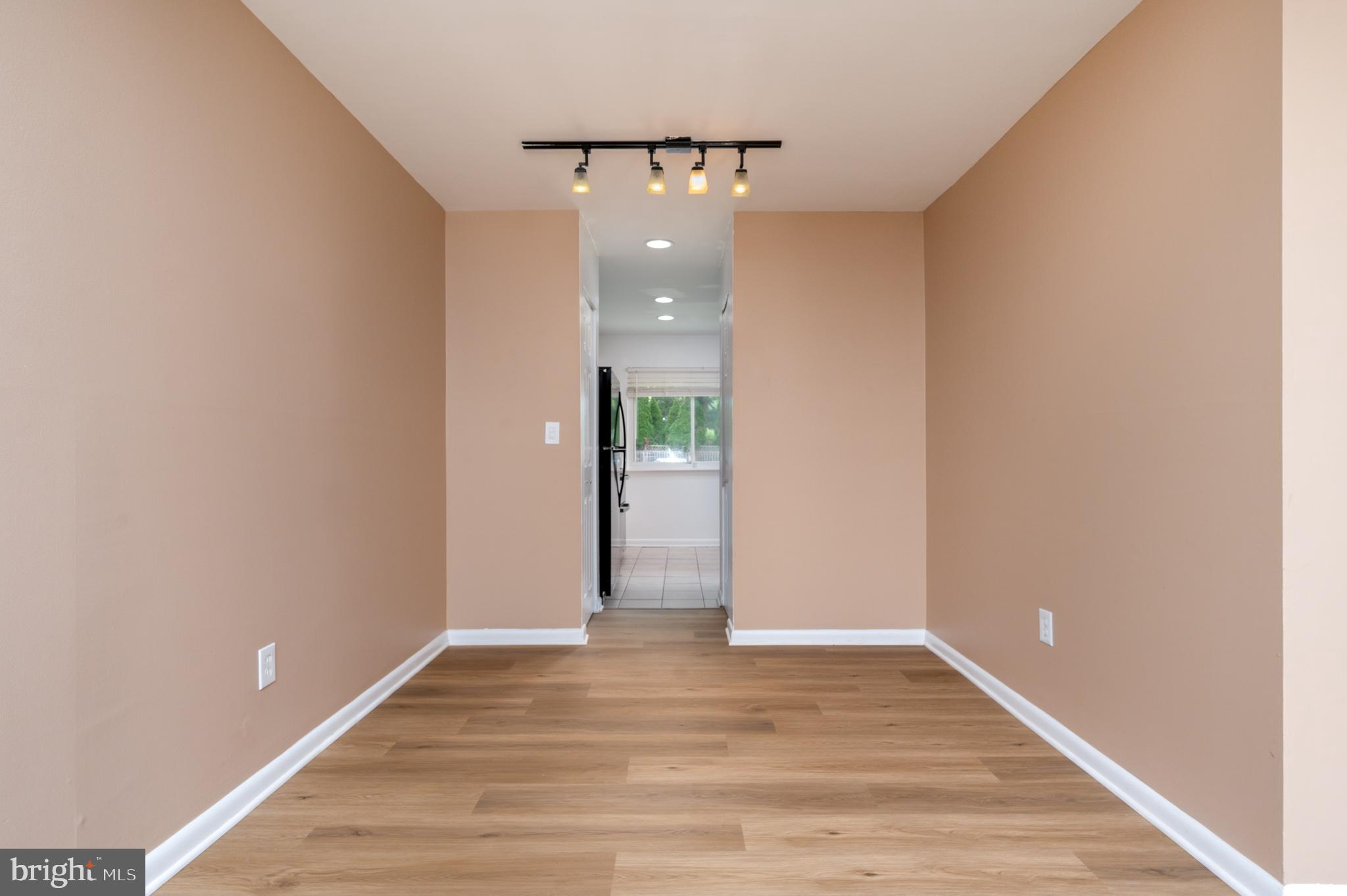CEDAR RIDGE - Residential