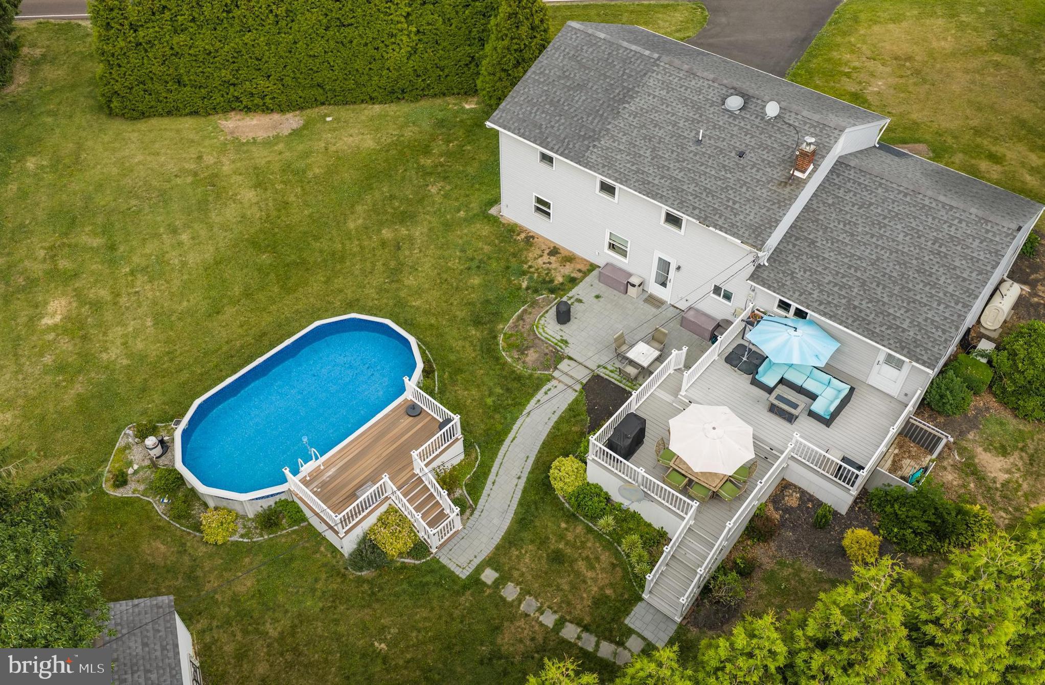 HILLWOOD TERR - Residential