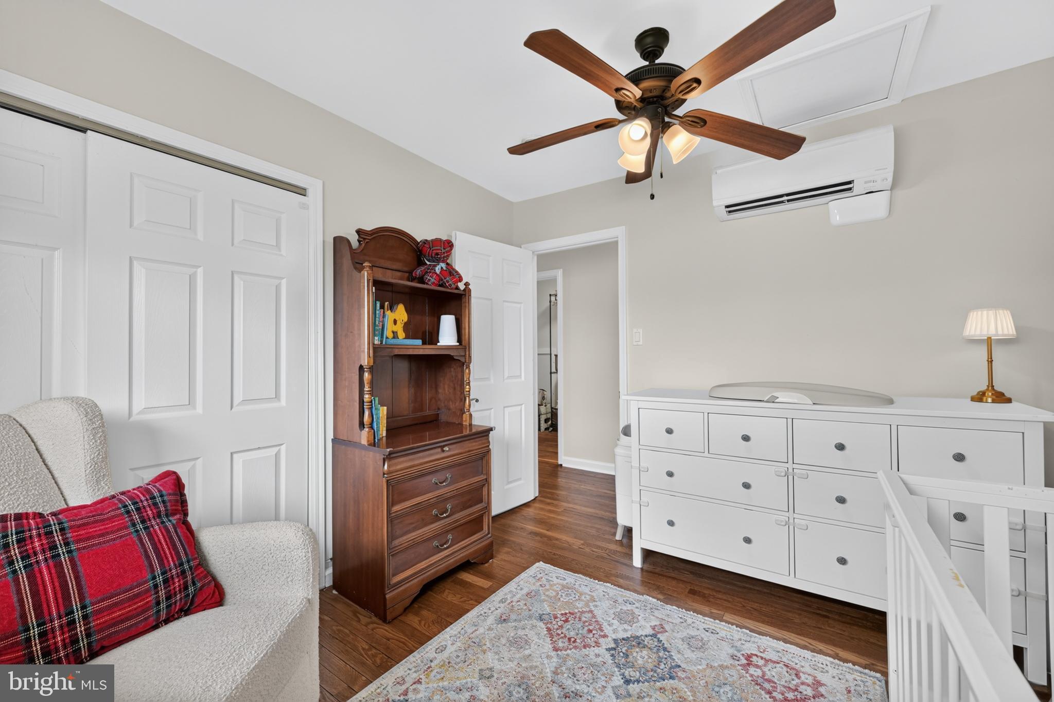 HILLWOOD TERR - Residential