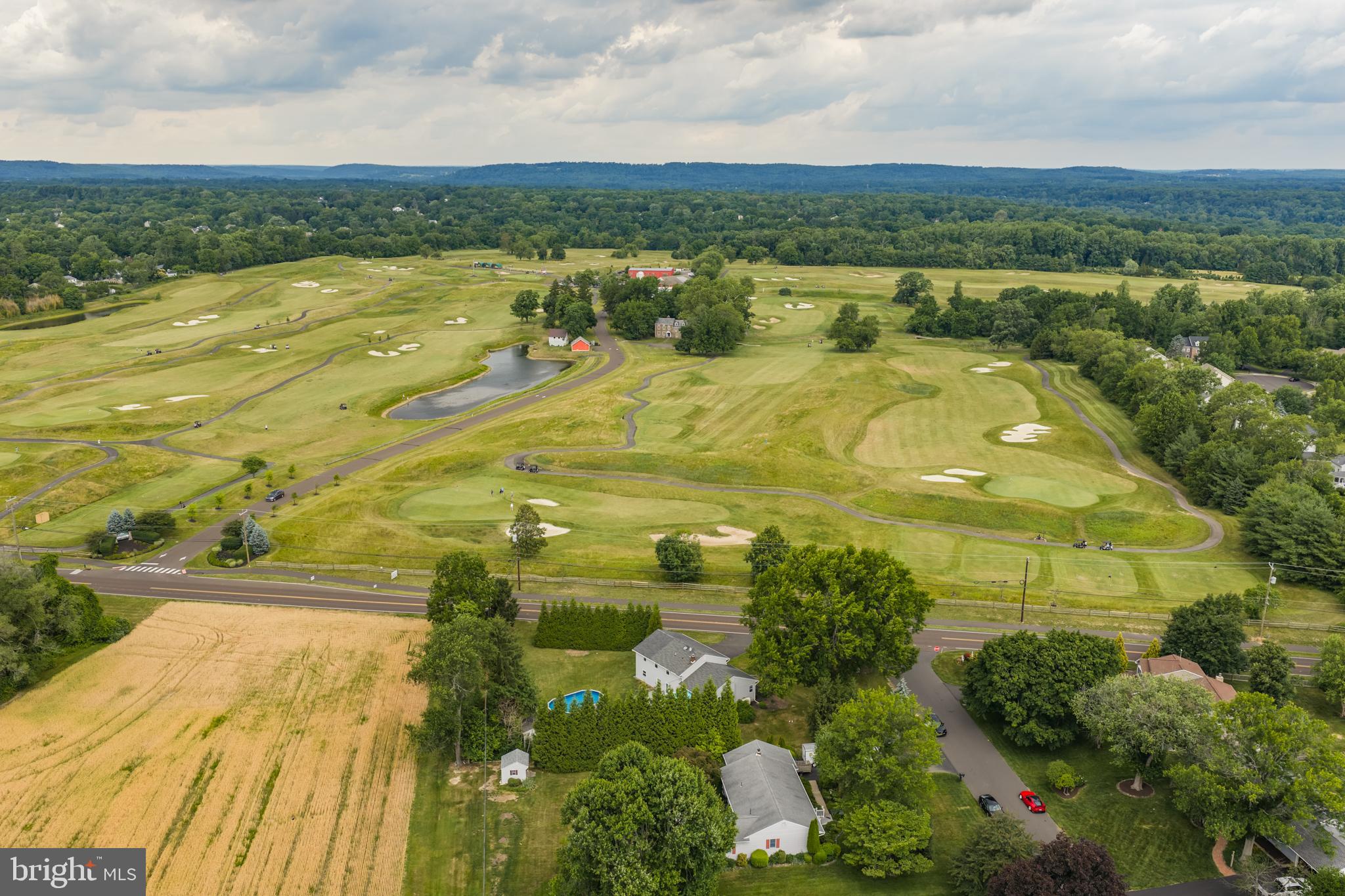 HILLWOOD TERR - Residential