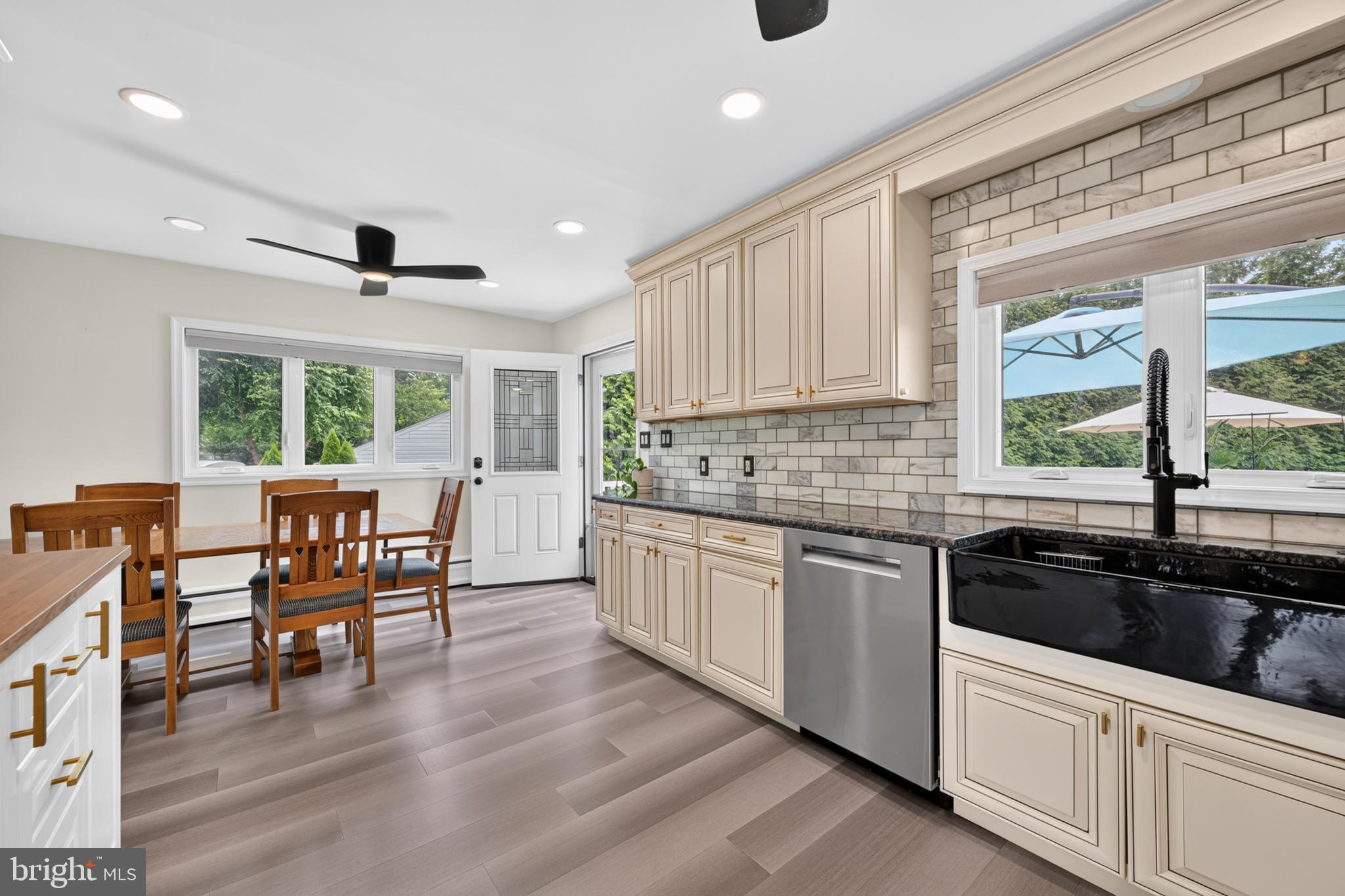 HILLWOOD TERR - Residential