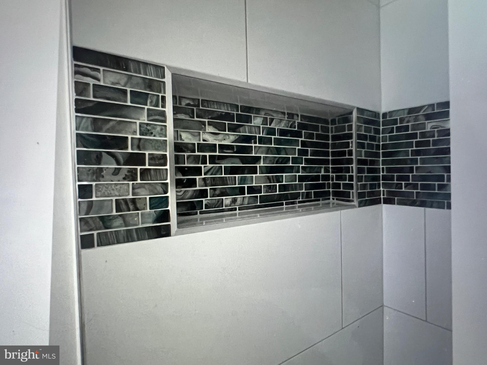 FOX CHASE/EXETER - Residential Lease