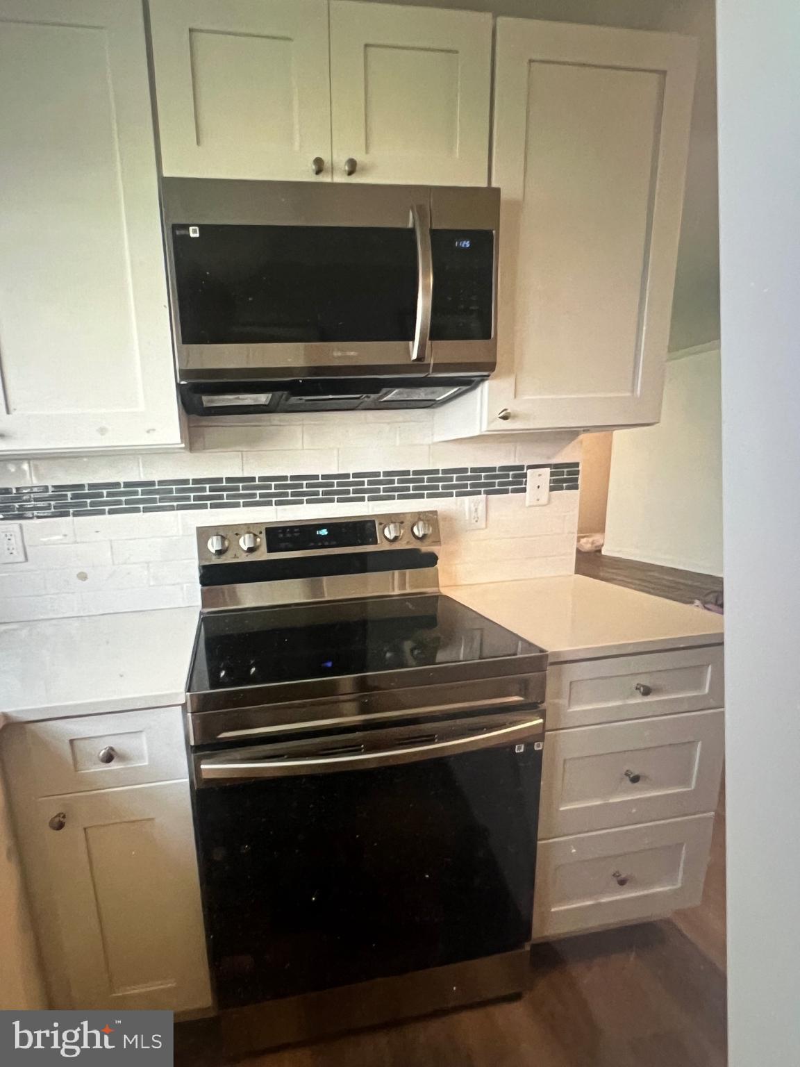 FOX CHASE/EXETER - Residential Lease