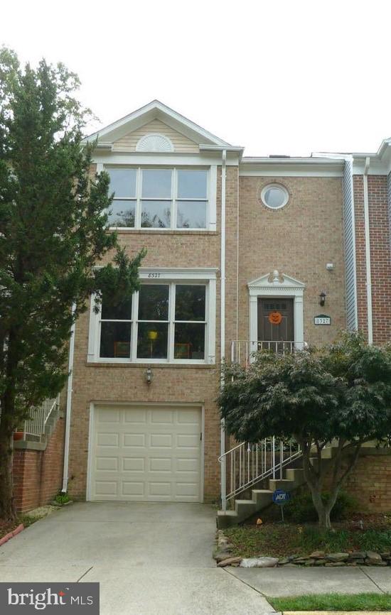 OLDE OAK RIDGE - Residential Lease