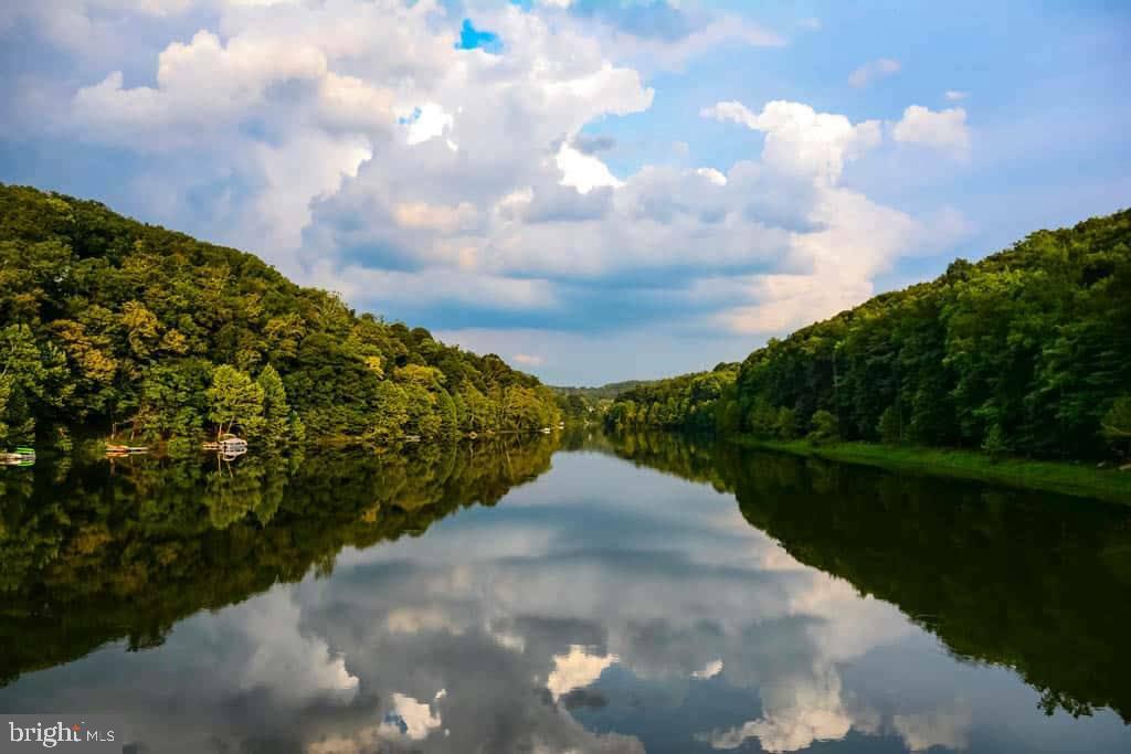 WOODRIDGE AT LAKE LINGANORE - Residential