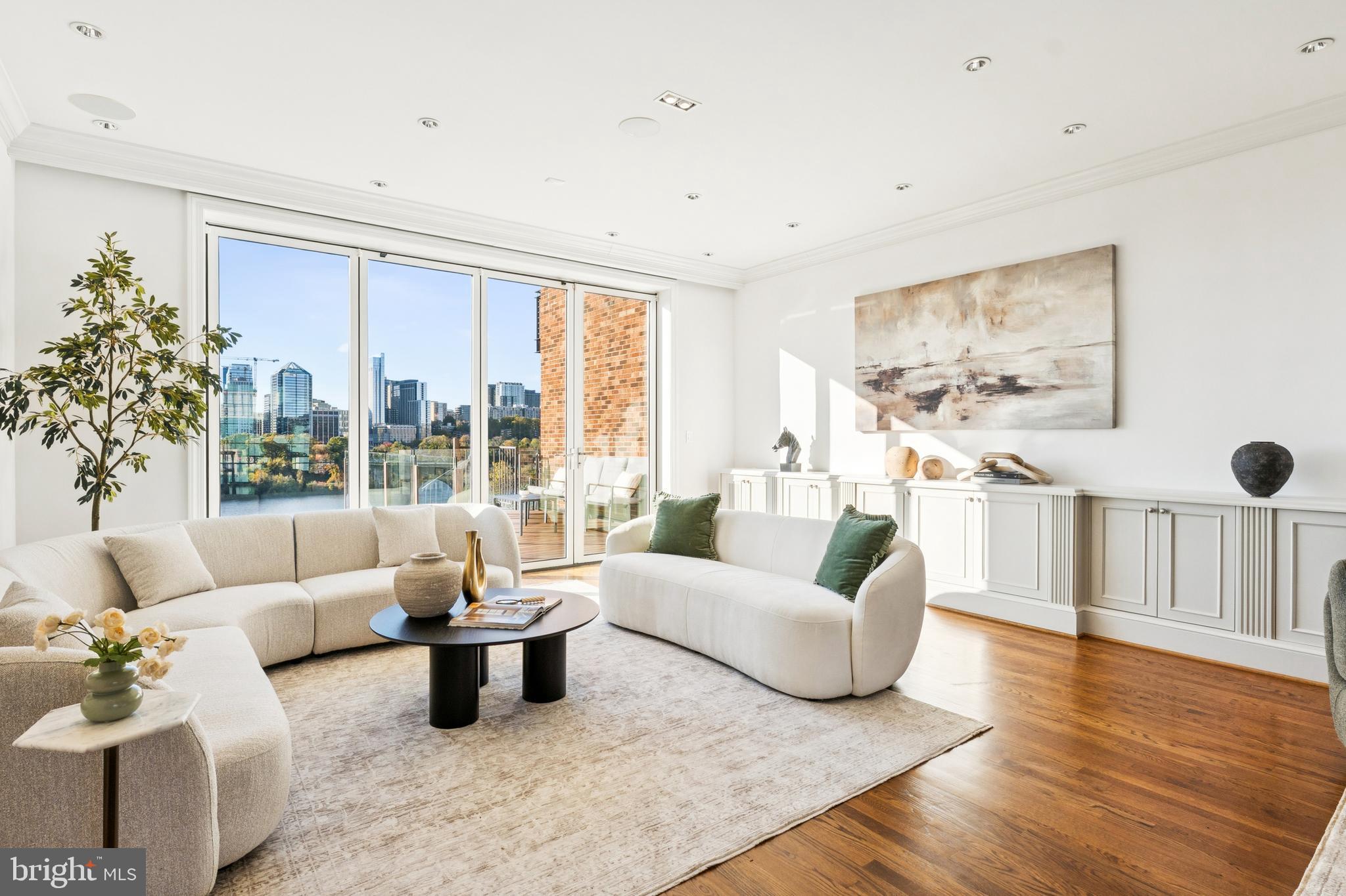 GEORGETOWN - Residential