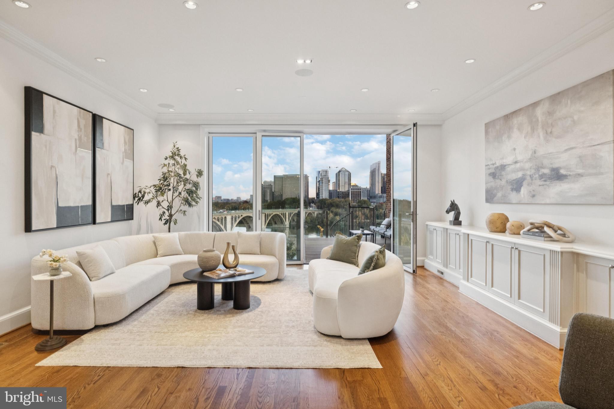 GEORGETOWN - Residential