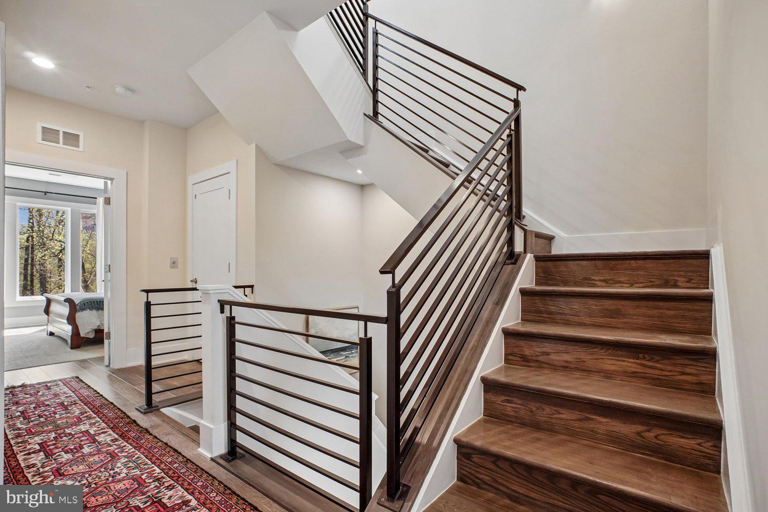 GROSVENOR HEIGHTS - Residential