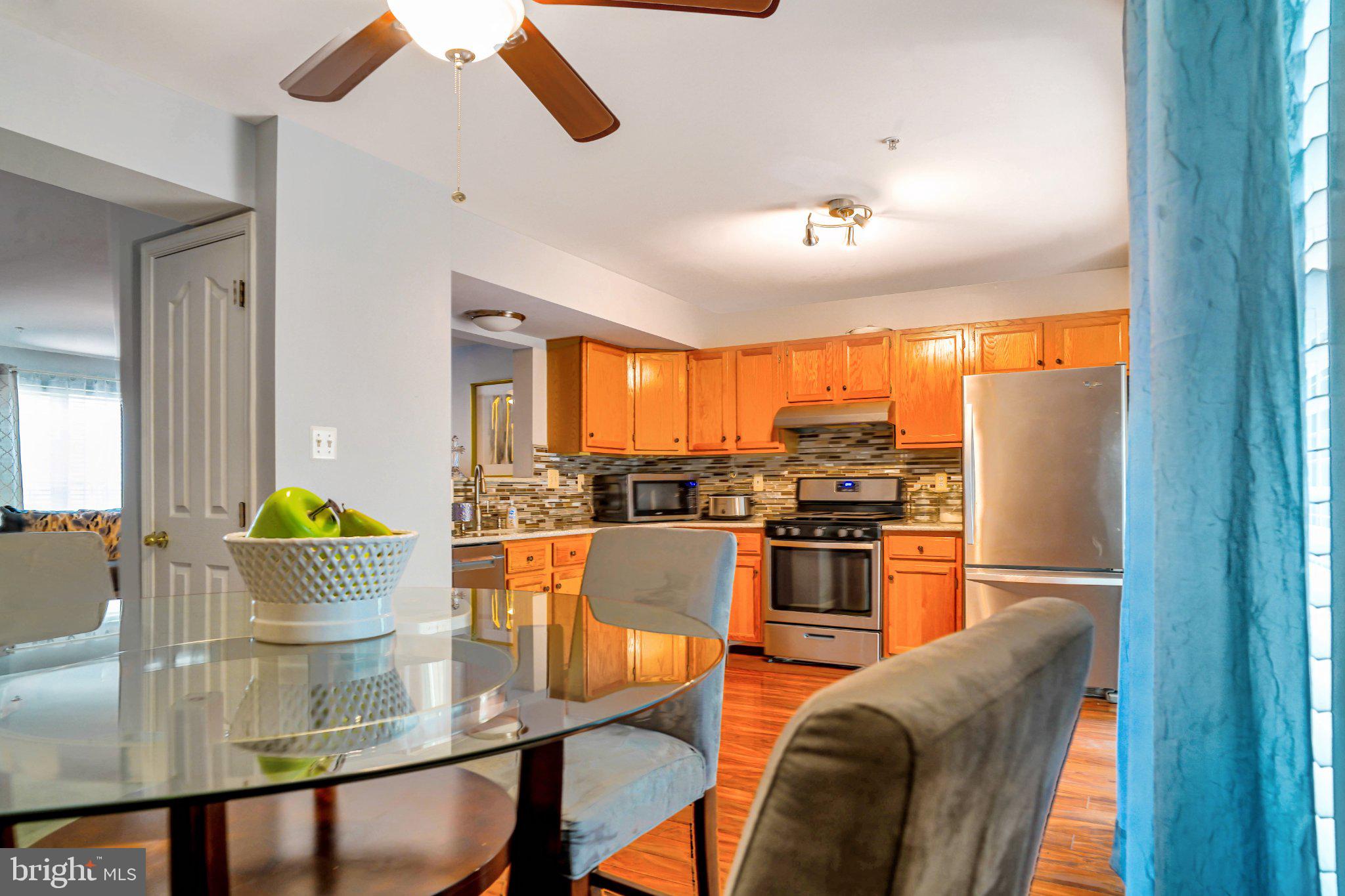 THE VILLAGES OF LYONSFIELD RUN - Residential