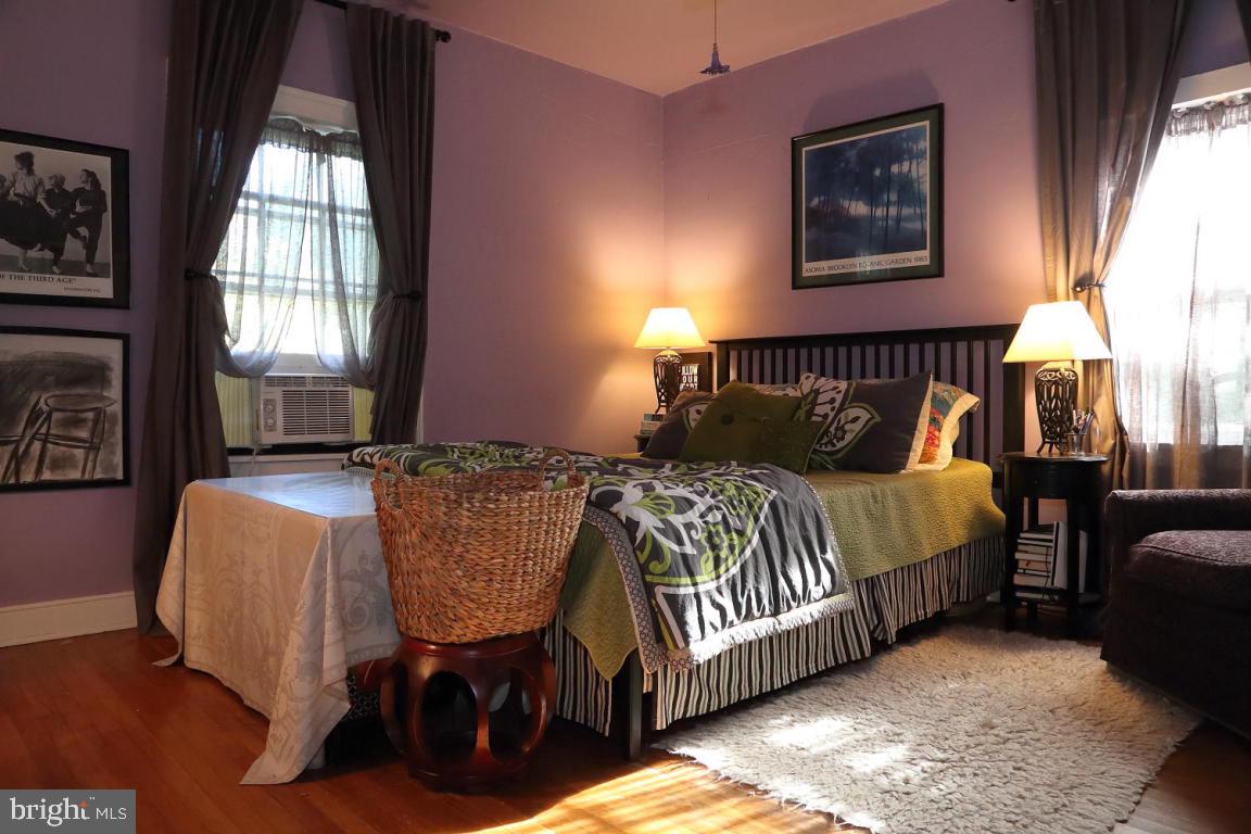 HAMILTON PARK - Residential