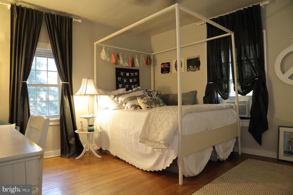 HAMILTON PARK - Residential