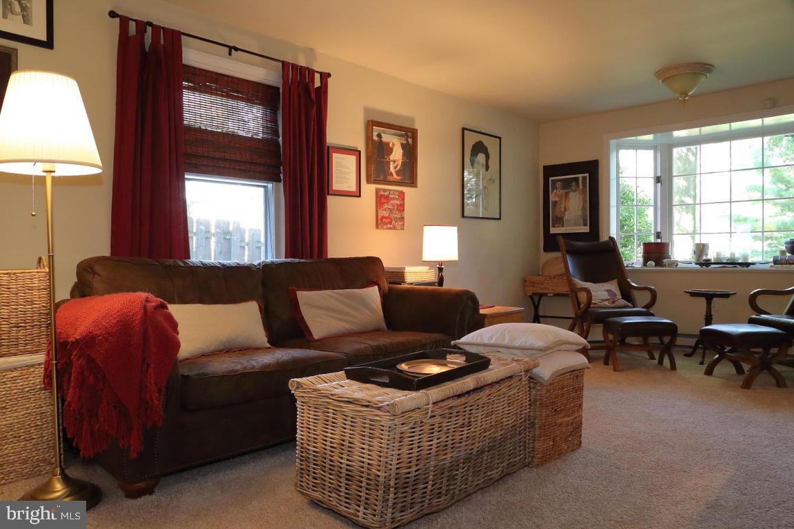 HAMILTON PARK - Residential