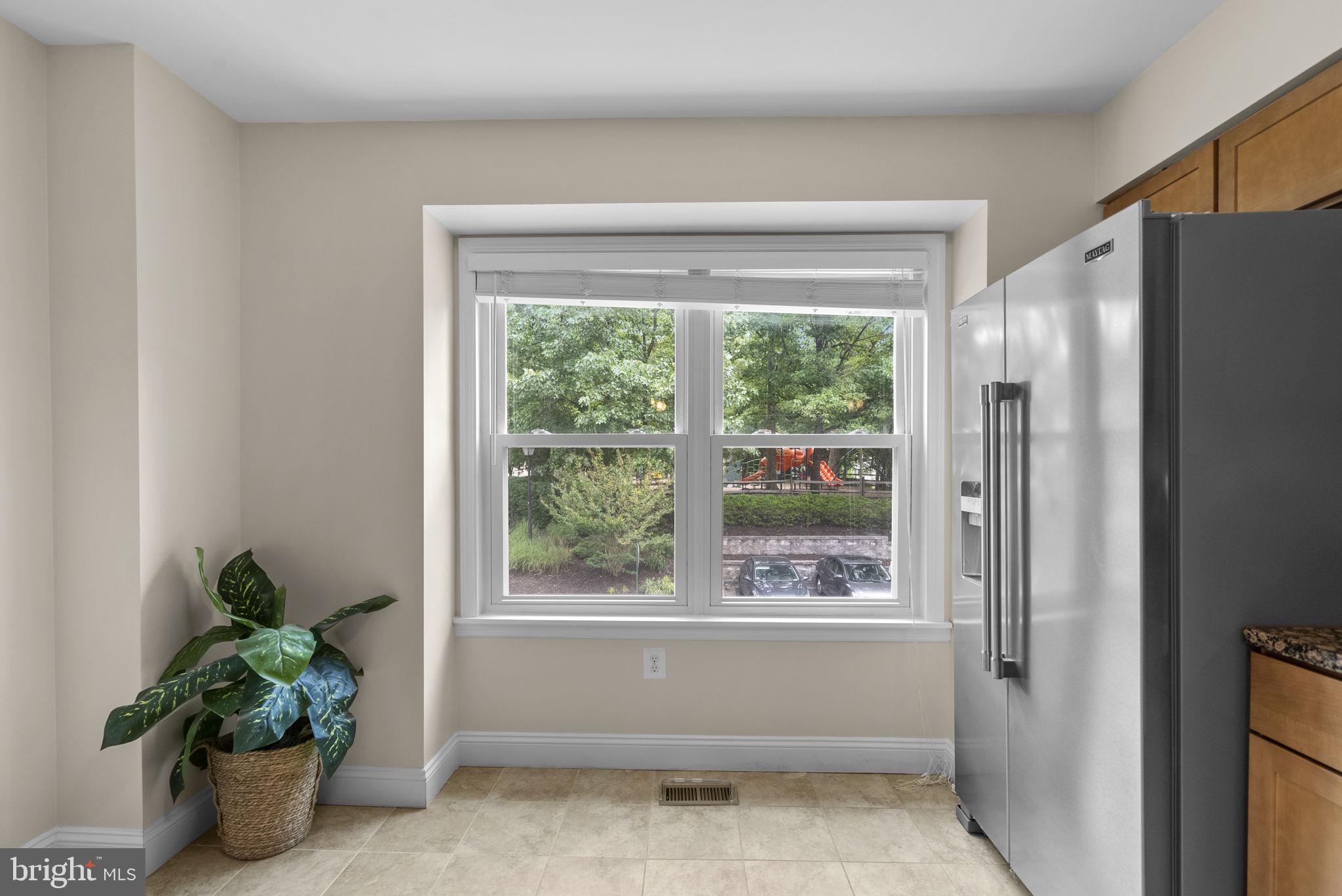 SENECA PARK - Residential